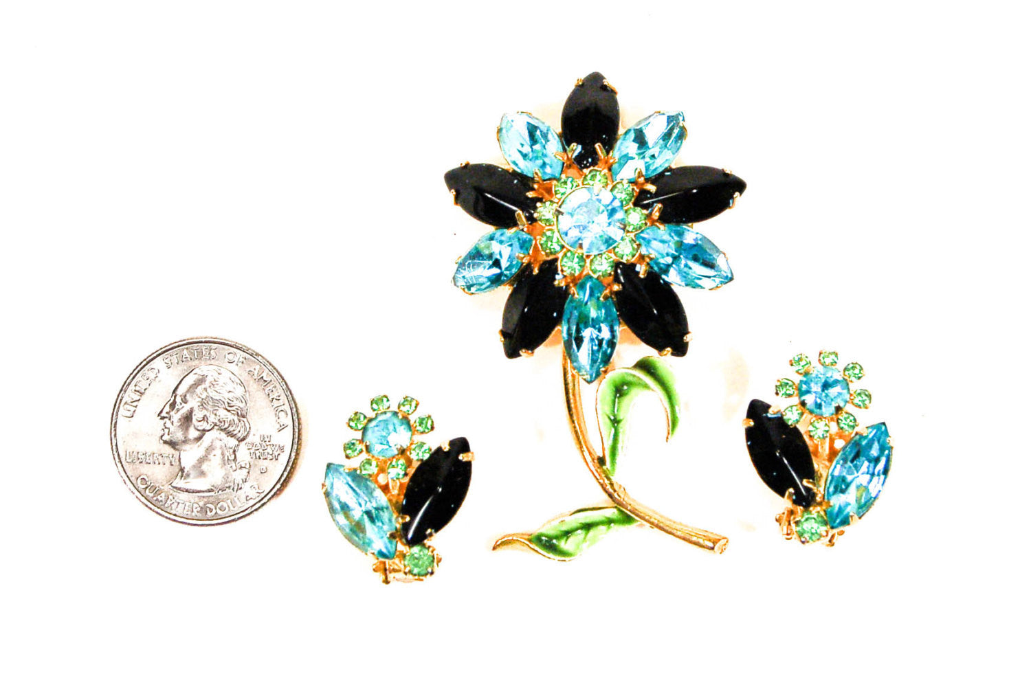 Blue, Black, Green Rhinestone Flower Brooch and Earrings Set by Unsigned Beauty - Vintage Meet Modern Vintage Jewelry - Chicago, Illinois - #oldhollywoodglamour #vintagemeetmodern #designervintage #jewelrybox #antiquejewelry #vintagejewelry