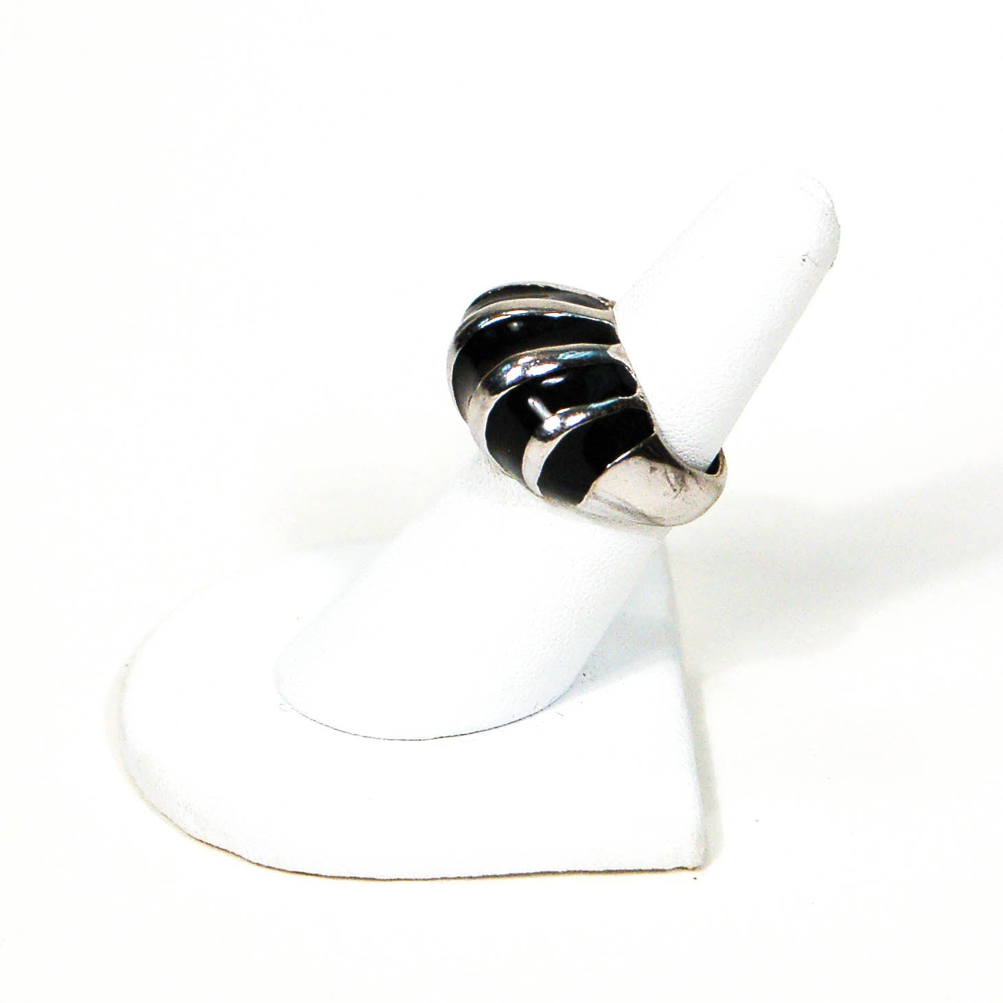 Sterling Silver Black Minimalist  Dome Ring by 1980s - Vintage Meet Modern Vintage Jewelry - Chicago, Illinois - #oldhollywoodglamour #vintagemeetmodern #designervintage #jewelrybox #antiquejewelry #vintagejewelry