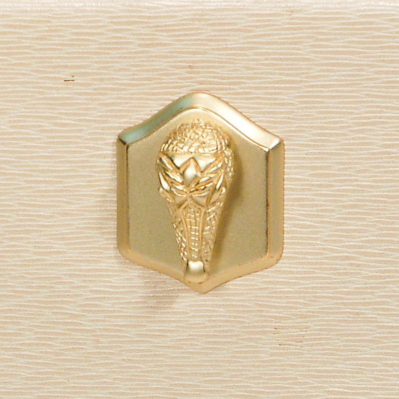 Cord Cream Leather Handbag with Gold Shoulder Strap by Kieselstein by Kieselstein - Vintage Meet Modern Vintage Jewelry - Chicago, Illinois - #oldhollywoodglamour #vintagemeetmodern #designervintage #jewelrybox #antiquejewelry #vintagejewelry