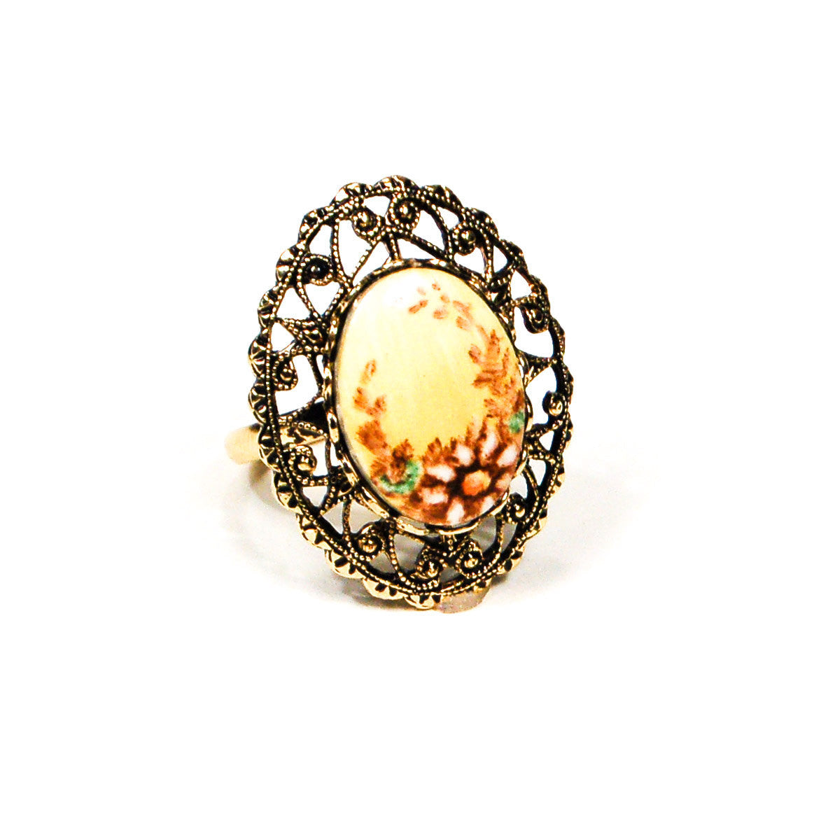 Adjustable Filigree Painted Daisy Flower Ring by 1950's - Vintage Meet Modern Vintage Jewelry - Chicago, Illinois - #oldhollywoodglamour #vintagemeetmodern #designervintage #jewelrybox #antiquejewelry #vintagejewelry