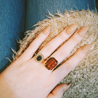Avon Black Onyx Faux Pearl Ring by Avon - Vintage Meet Modern Vintage Jewelry - Chicago, Illinois - #oldhollywoodglamour #vintagemeetmodern #designervintage #jewelrybox #antiquejewelry #vintagejewelry