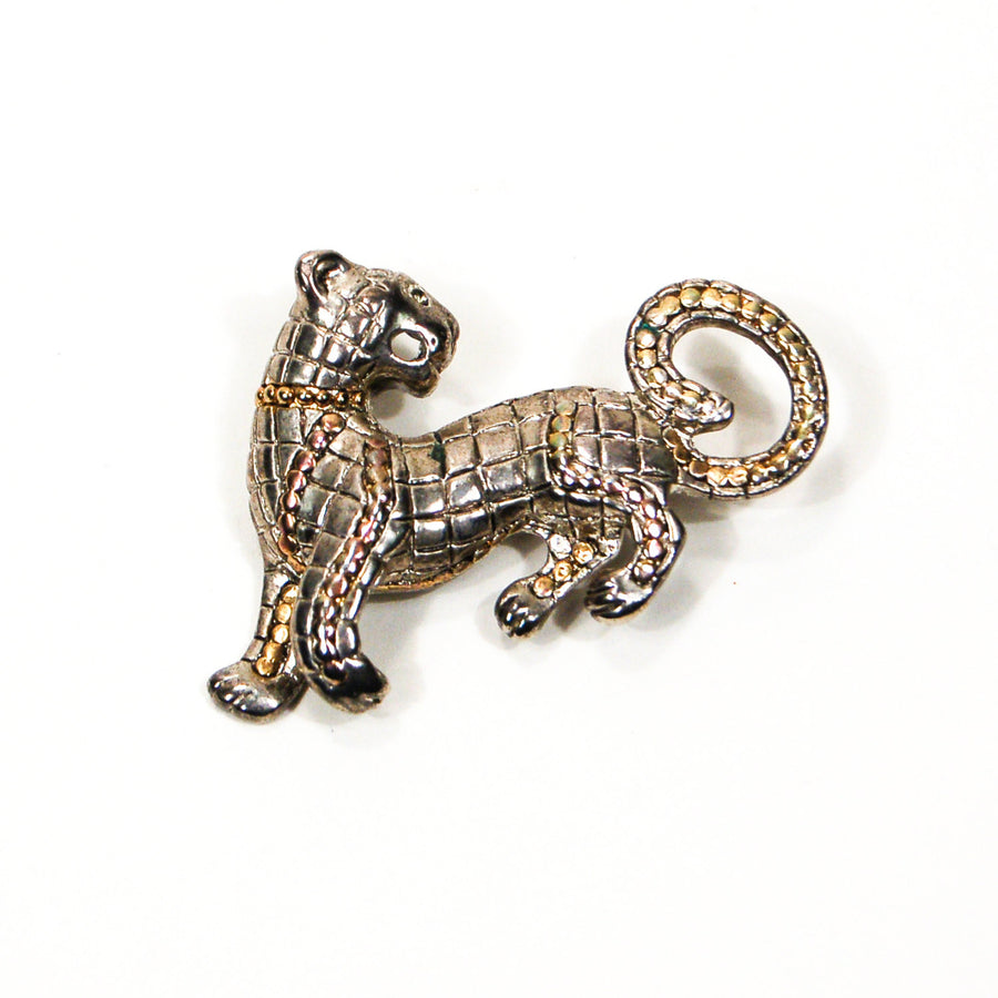 Silver Panther Brooch by Unsigned Beauty - Vintage Meet Modern Vintage Jewelry - Chicago, Illinois - #oldhollywoodglamour #vintagemeetmodern #designervintage #jewelrybox #antiquejewelry #vintagejewelry
