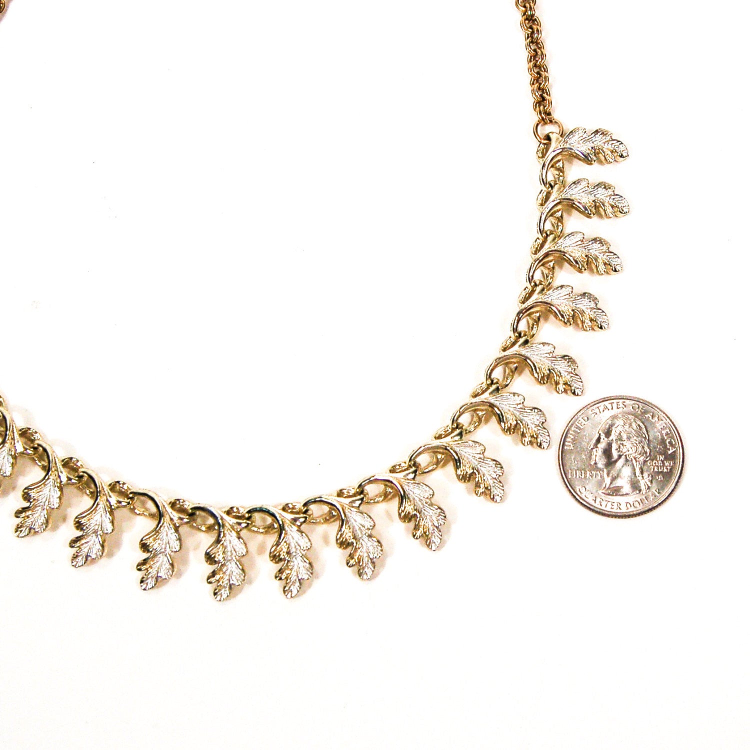 Vintage Oak Leaf Necklace by Unsigned Beauty - Vintage Meet Modern Vintage Jewelry - Chicago, Illinois - #oldhollywoodglamour #vintagemeetmodern #designervintage #jewelrybox #antiquejewelry #vintagejewelry