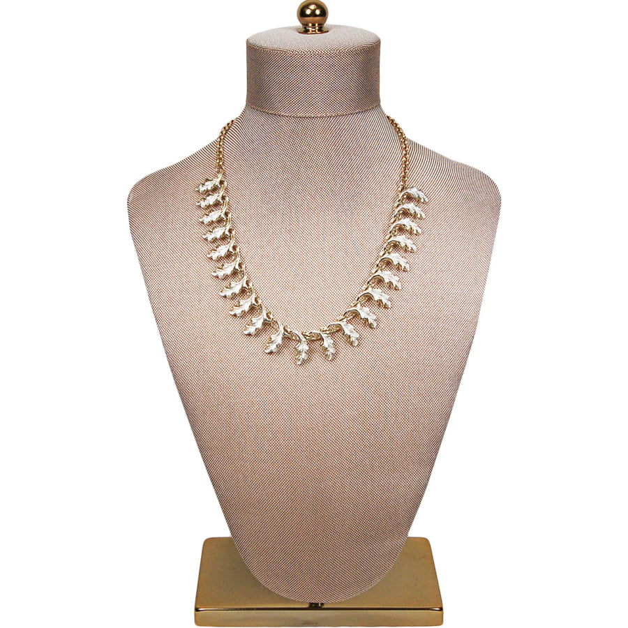 Vintage Oak Leaf Necklace by Unsigned Beauty - Vintage Meet Modern Vintage Jewelry - Chicago, Illinois - #oldhollywoodglamour #vintagemeetmodern #designervintage #jewelrybox #antiquejewelry #vintagejewelry