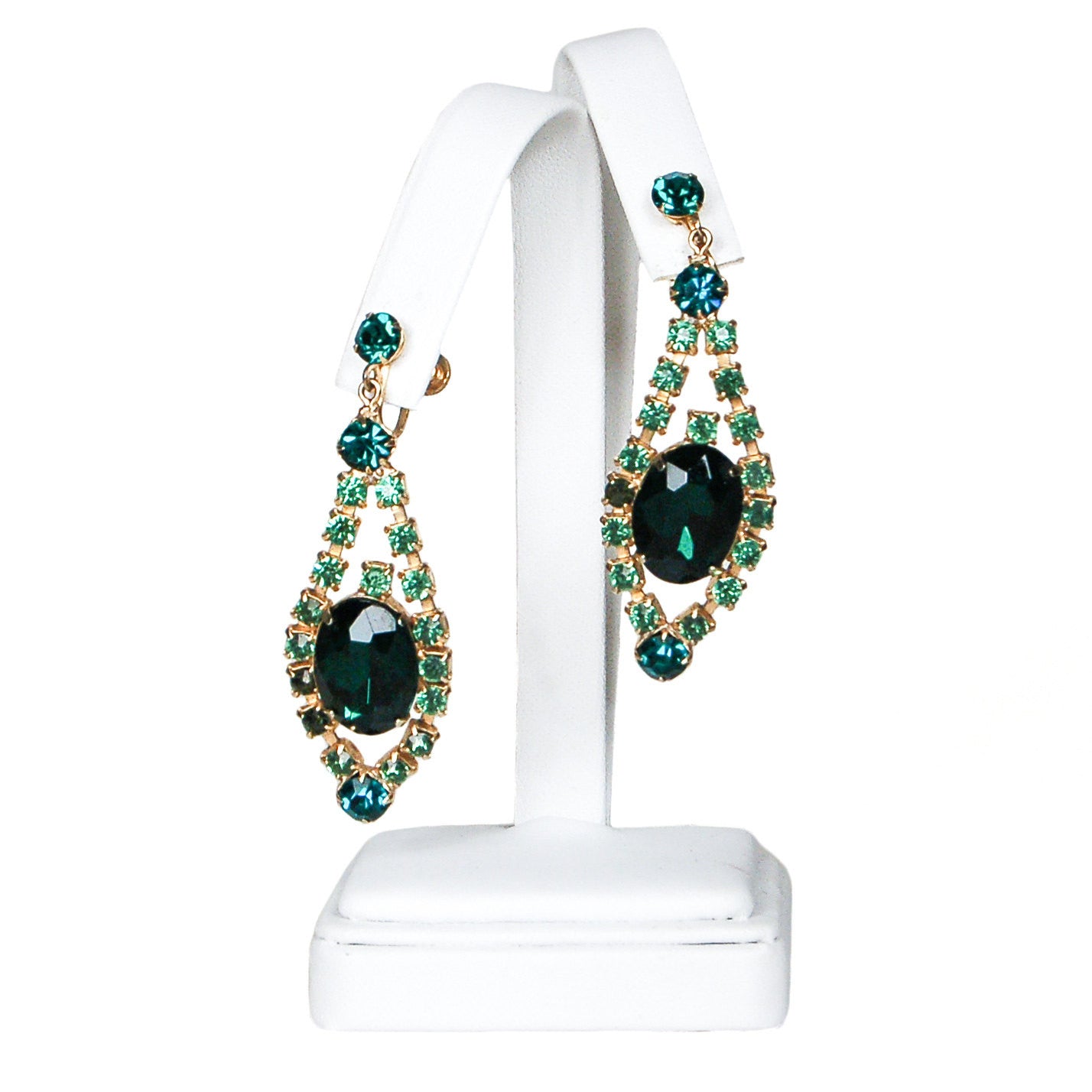 Old Hollywood Glam Green Rhinestone Chandelier Earrings by Unsigned Beauty - Vintage Meet Modern Vintage Jewelry - Chicago, Illinois - #oldhollywoodglamour #vintagemeetmodern #designervintage #jewelrybox #antiquejewelry #vintagejewelry