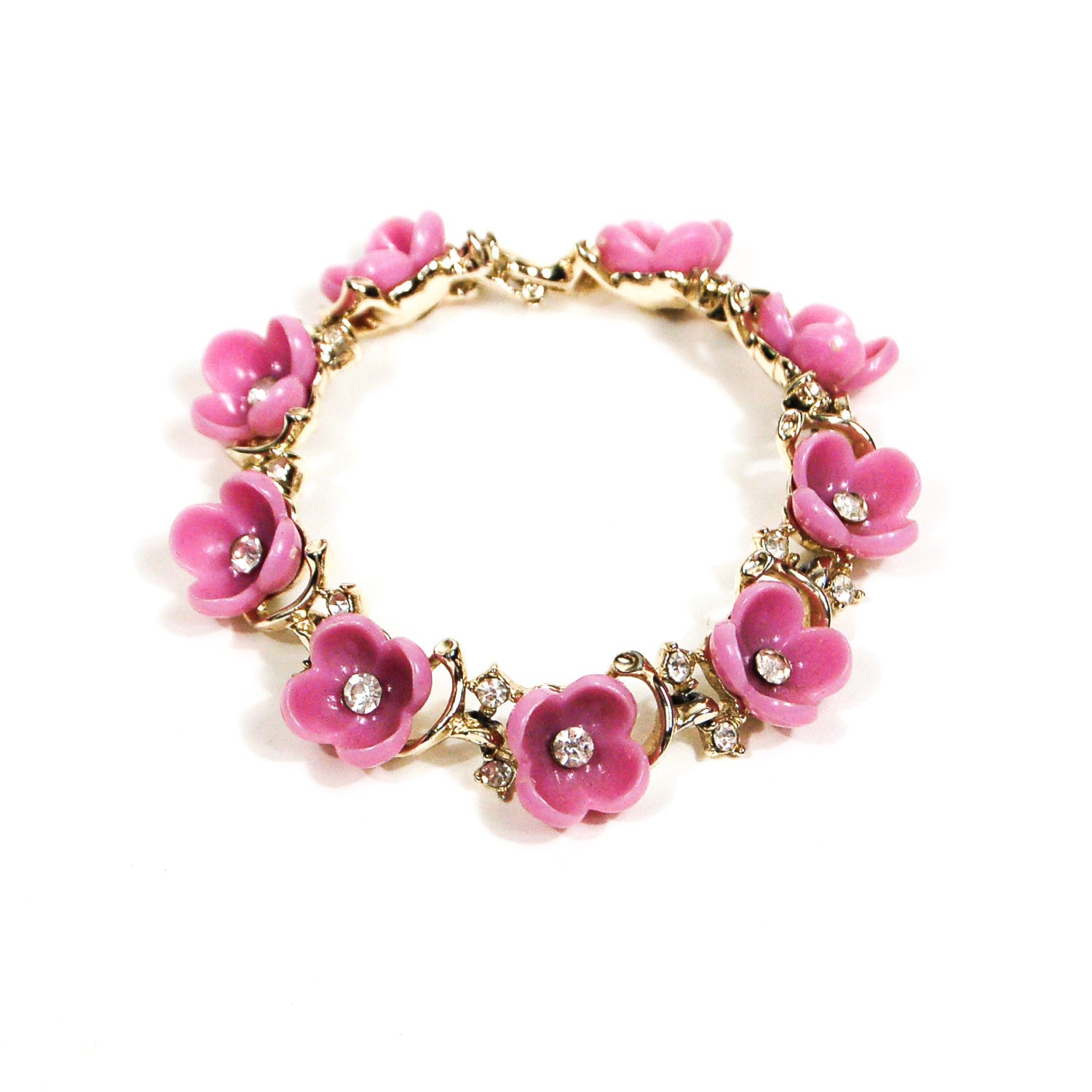 Lisner Purple Flower Thermoset Bracelet by Lisner - Vintage Meet Modern Vintage Jewelry - Chicago, Illinois - #oldhollywoodglamour #vintagemeetmodern #designervintage #jewelrybox #antiquejewelry #vintagejewelry