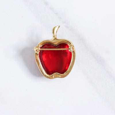 Vintage Juicy Red Apple Lucite Brooch by Unsigned Beauty - Vintage Meet Modern Vintage Jewelry - Chicago, Illinois - #oldhollywoodglamour #vintagemeetmodern #designervintage #jewelrybox #antiquejewelry #vintagejewelry