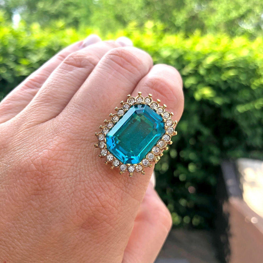 Vintage Aqua Crystal Statement Ring by Vintage Meet Modern - Vintage Meet Modern Vintage Jewelry - Chicago, Illinois - #oldhollywoodglamour #vintagemeetmodern #designervintage #jewelrybox #antiquejewelry #vintagejewelry