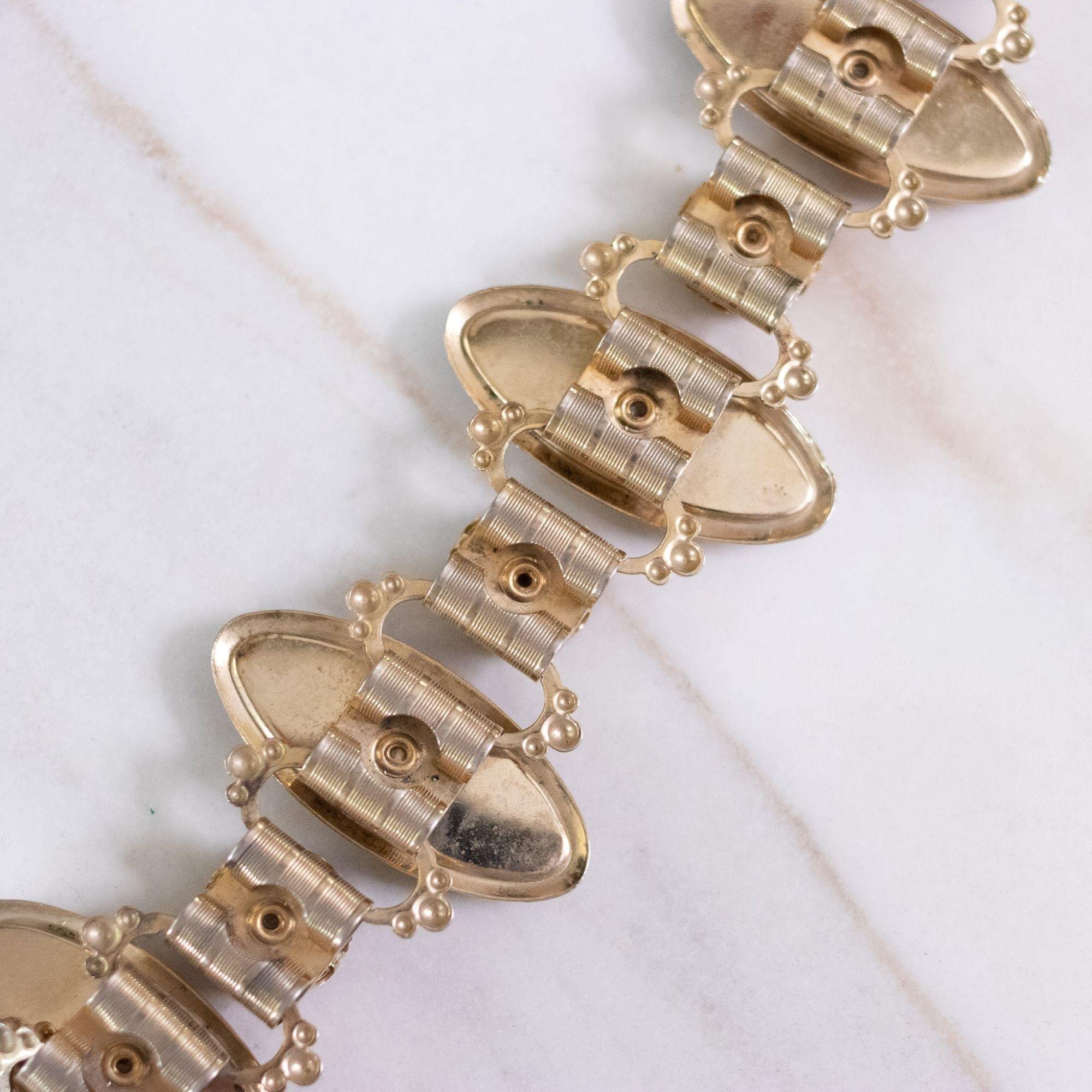 Vintage Marbled Red Glass Cabochon Book Chain Link Bracelet by Unsigned Beauty - Vintage Meet Modern Vintage Jewelry - Chicago, Illinois - #oldhollywoodglamour #vintagemeetmodern #designervintage #jewelrybox #antiquejewelry #vintagejewelry