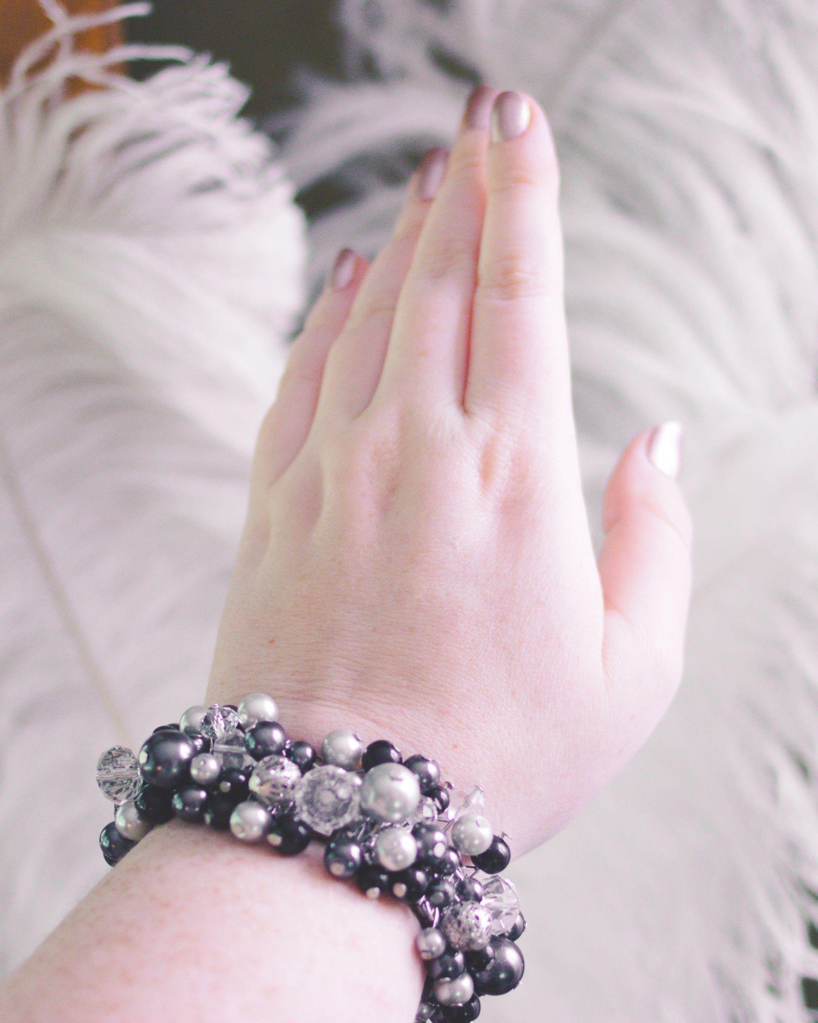 Vintage Cha Cha Bracelet with Black, Clear, Gold Gold Beads and Faux Pearls by Unsigned Beauty - Vintage Meet Modern Vintage Jewelry - Chicago, Illinois - #oldhollywoodglamour #vintagemeetmodern #designervintage #jewelrybox #antiquejewelry #vintagejewelry