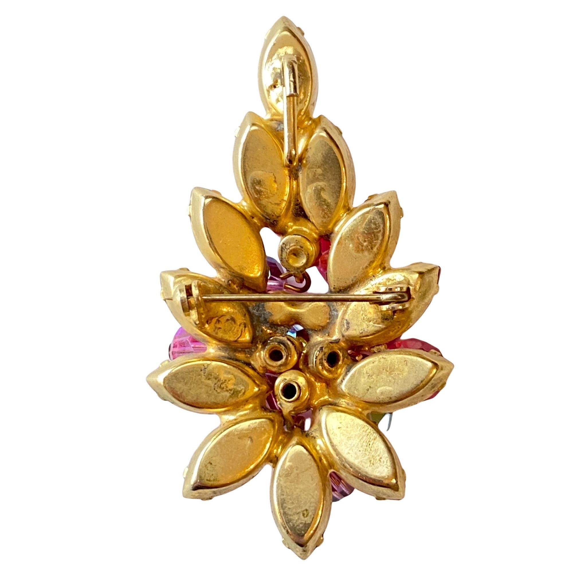 Vintage Pink Juliana Pink Red Rhinestone Cha Cha Brooch by Juliana - Vintage Meet Modern Vintage Jewelry - Chicago, Illinois - #oldhollywoodglamour #vintagemeetmodern #designervintage #jewelrybox #antiquejewelry #vintagejewelry