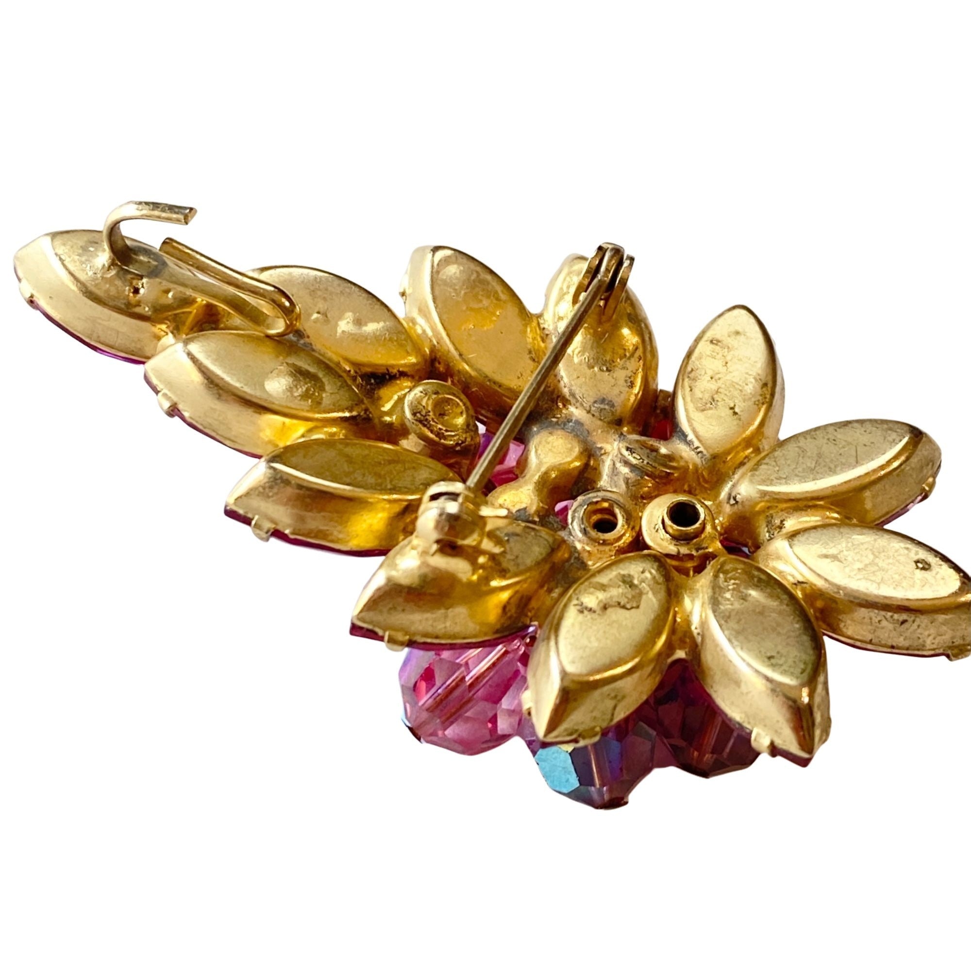 Vintage Pink Juliana Pink Red Rhinestone Cha Cha Brooch by Juliana - Vintage Meet Modern Vintage Jewelry - Chicago, Illinois - #oldhollywoodglamour #vintagemeetmodern #designervintage #jewelrybox #antiquejewelry #vintagejewelry