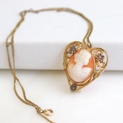 Carved Shell Cameo Necklace by Vintage Meet Modern  - Vintage Meet Modern Vintage Jewelry - Chicago, Illinois - #oldhollywoodglamour #vintagemeetmodern #designervintage #jewelrybox #antiquejewelry #vintagejewelry