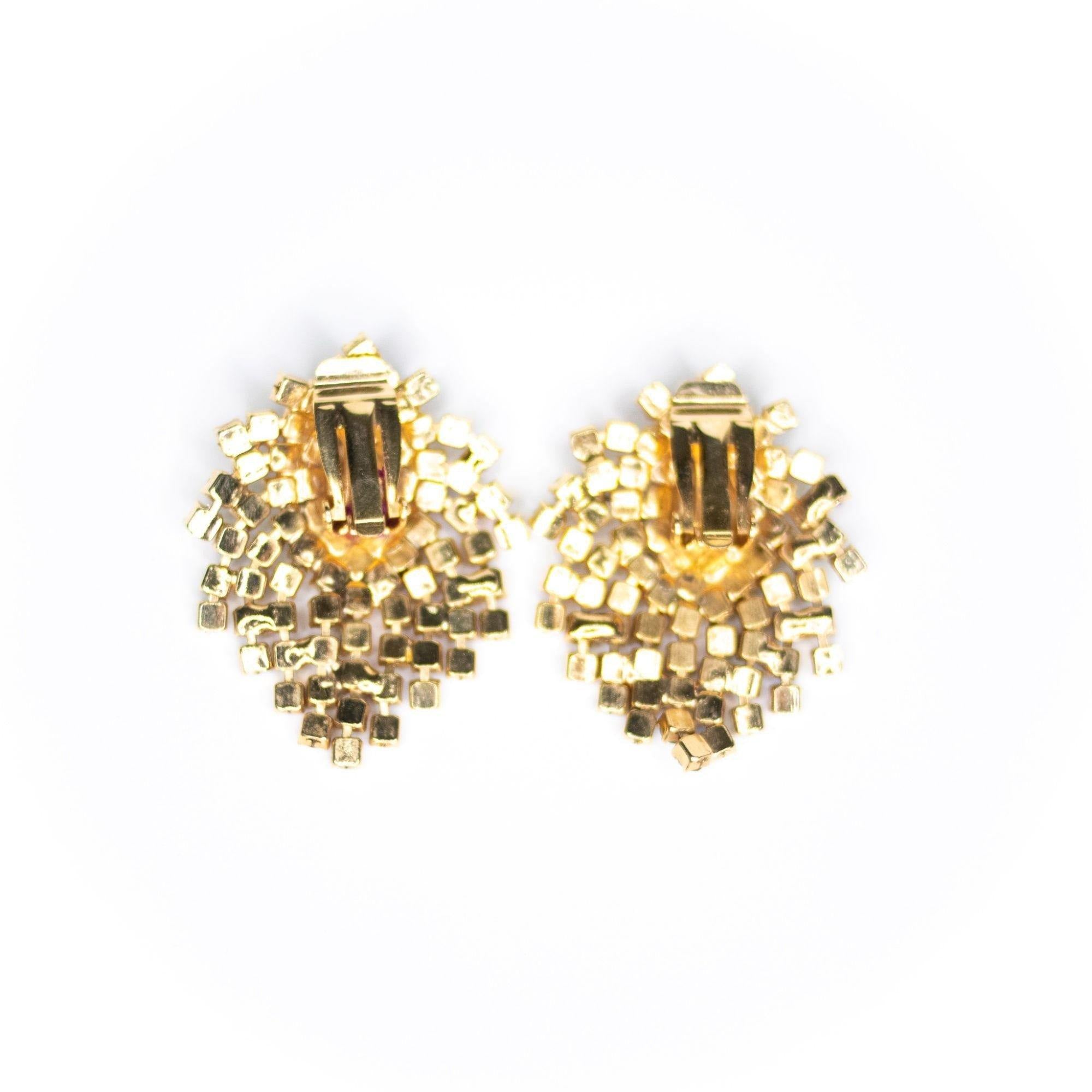Vintage Aurora Borealis Cha Cha Waterfall Earrings by Unsigned Beauty - Vintage Meet Modern Vintage Jewelry - Chicago, Illinois - #oldhollywoodglamour #vintagemeetmodern #designervintage #jewelrybox #antiquejewelry #vintagejewelry