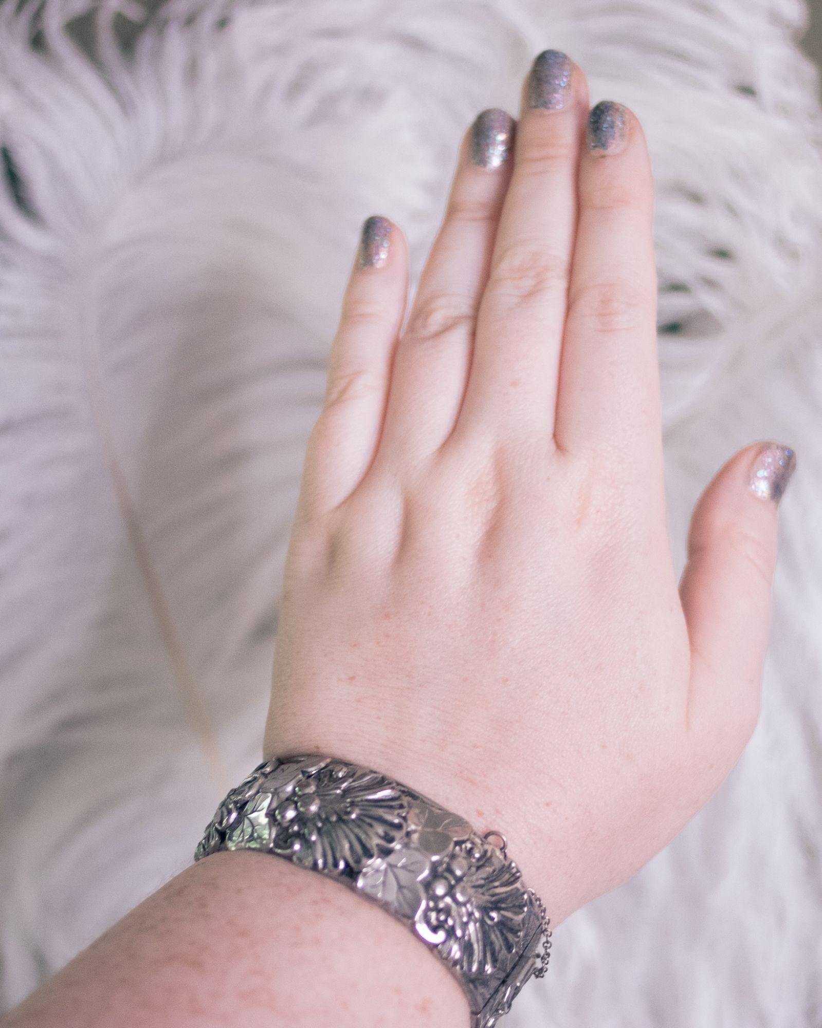 Vintage Silver Acanthus Leave Cuff Bracelet by Unsigned Beauty - Vintage Meet Modern Vintage Jewelry - Chicago, Illinois - #oldhollywoodglamour #vintagemeetmodern #designervintage #jewelrybox #antiquejewelry #vintagejewelry