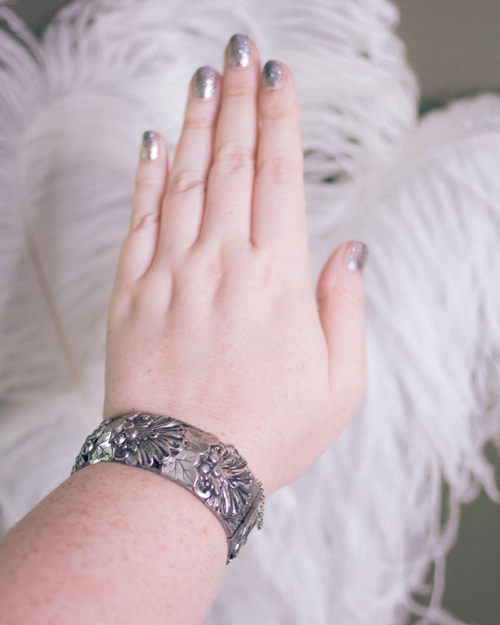 Vintage Silver Acanthus Leave Cuff Bracelet by Unsigned Beauty - Vintage Meet Modern Vintage Jewelry - Chicago, Illinois - #oldhollywoodglamour #vintagemeetmodern #designervintage #jewelrybox #antiquejewelry #vintagejewelry