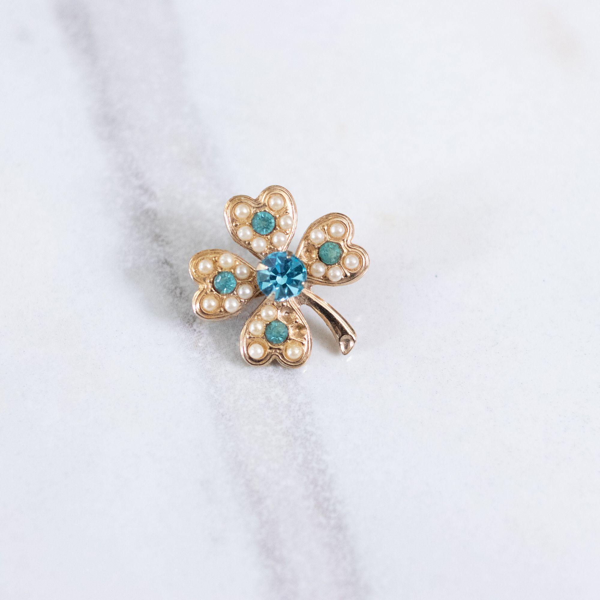 Vintage Pearl and Blue Rhinestone Four Leaf Clover Pin/Brooch by Unsigned Beauty - Vintage Meet Modern Vintage Jewelry - Chicago, Illinois - #oldhollywoodglamour #vintagemeetmodern #designervintage #jewelrybox #antiquejewelry #vintagejewelry