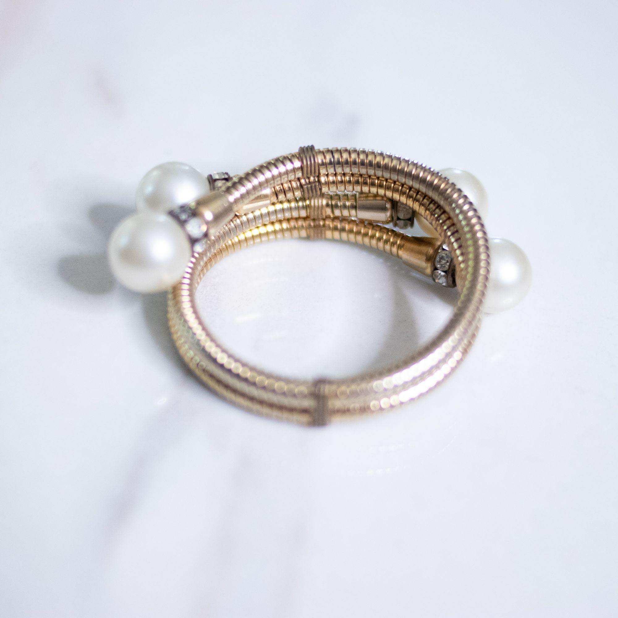 Vintage Pearl and Rhinestone Rondelle Gold Coil Expansion Bracelet by Unsigned Beauty - Vintage Meet Modern Vintage Jewelry - Chicago, Illinois - #oldhollywoodglamour #vintagemeetmodern #designervintage #jewelrybox #antiquejewelry #vintagejewelry