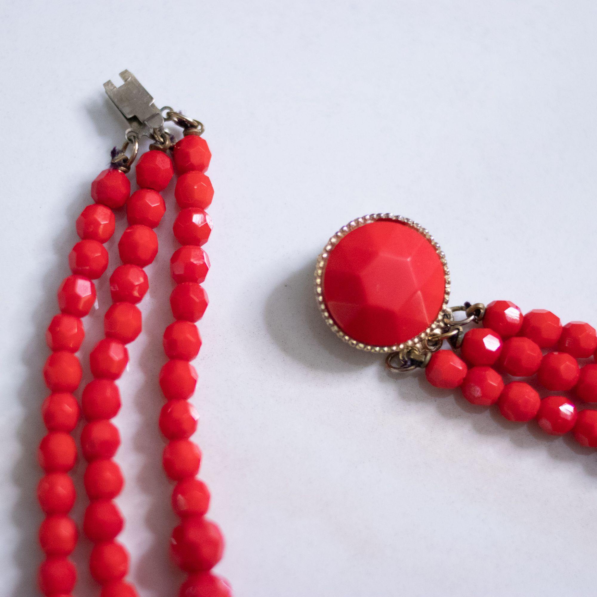 Vintage Retro Red Faceted Bead Double Strand Necklace by Unsigned Beauty - Vintage Meet Modern Vintage Jewelry - Chicago, Illinois - #oldhollywoodglamour #vintagemeetmodern #designervintage #jewelrybox #antiquejewelry #vintagejewelry