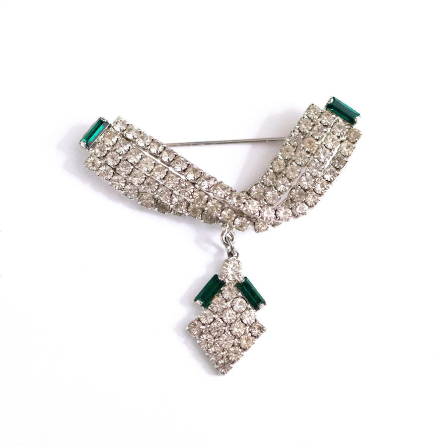 Vintage Emerald and Diamante Crystal Dangle Brooch by Vintage Meet Modern - Vintage Meet Modern Vintage Jewelry - Chicago, Illinois - #oldhollywoodglamour #vintagemeetmodern #designervintage #jewelrybox #antiquejewelry #vintagejewelry