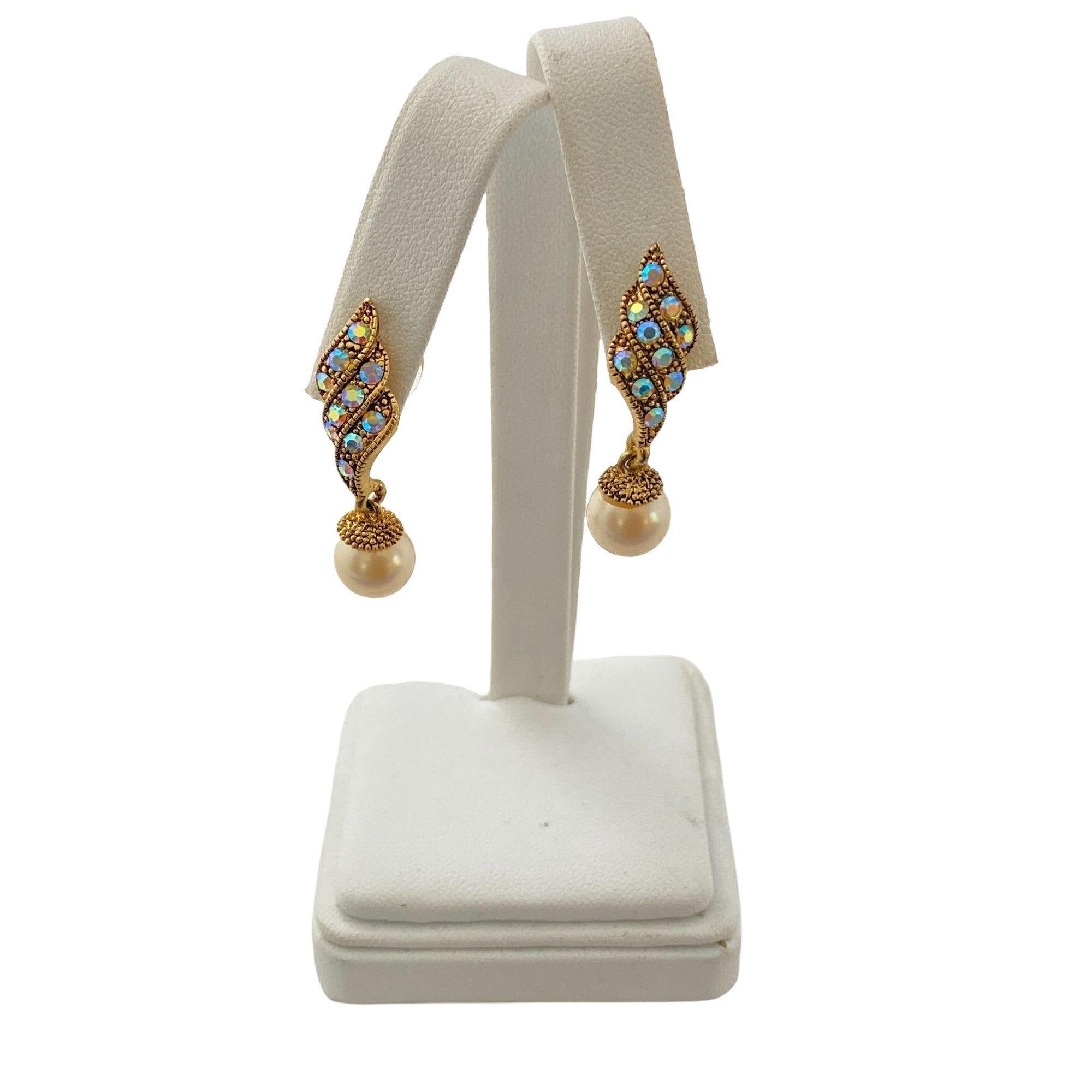Vintage Aurora Borealis and Faux Pearl Earrings by Unsigned Beauty - Vintage Meet Modern Vintage Jewelry - Chicago, Illinois - #oldhollywoodglamour #vintagemeetmodern #designervintage #jewelrybox #antiquejewelry #vintagejewelry