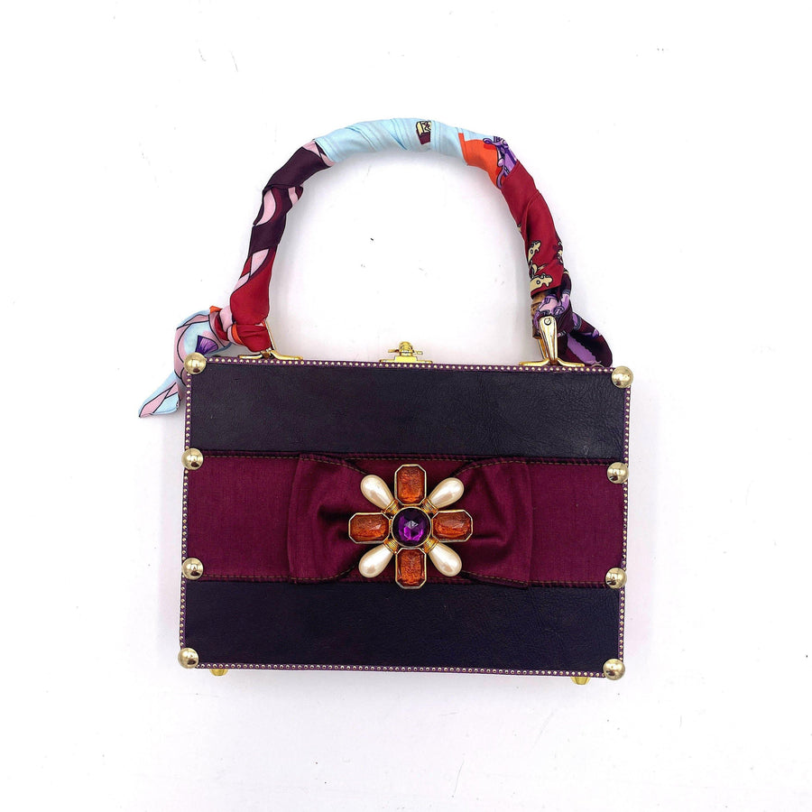 The Vintage Meets Modern Meets Darling Bag by Darling Clutch Co. - Vintage Meet Modern Vintage Jewelry - Chicago, Illinois - #oldhollywoodglamour #vintagemeetmodern #designervintage #jewelrybox #antiquejewelry #vintagejewelry