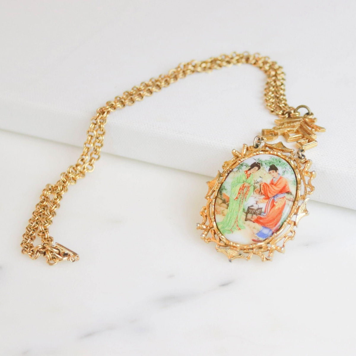 Vintage ART Mode Keisha Statement Necklace
