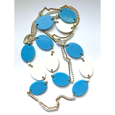 Vintage 1960s Mod Style Oversized Blue and White Disc Necklace by Vintage Meet Modern - Vintage Meet Modern Vintage Jewelry - Chicago, Illinois - #oldhollywoodglamour #vintagemeetmodern #designervintage #jewelrybox #antiquejewelry #vintagejewelry