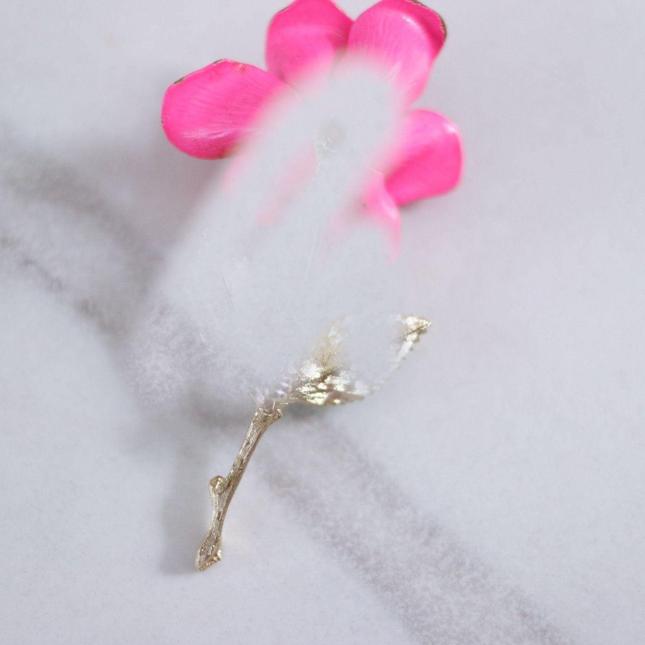 Vintage Pink Stem Rose Brooch by Unsigned Beauty - Vintage Meet Modern Vintage Jewelry - Chicago, Illinois - #oldhollywoodglamour #vintagemeetmodern #designervintage #jewelrybox #antiquejewelry #vintagejewelry