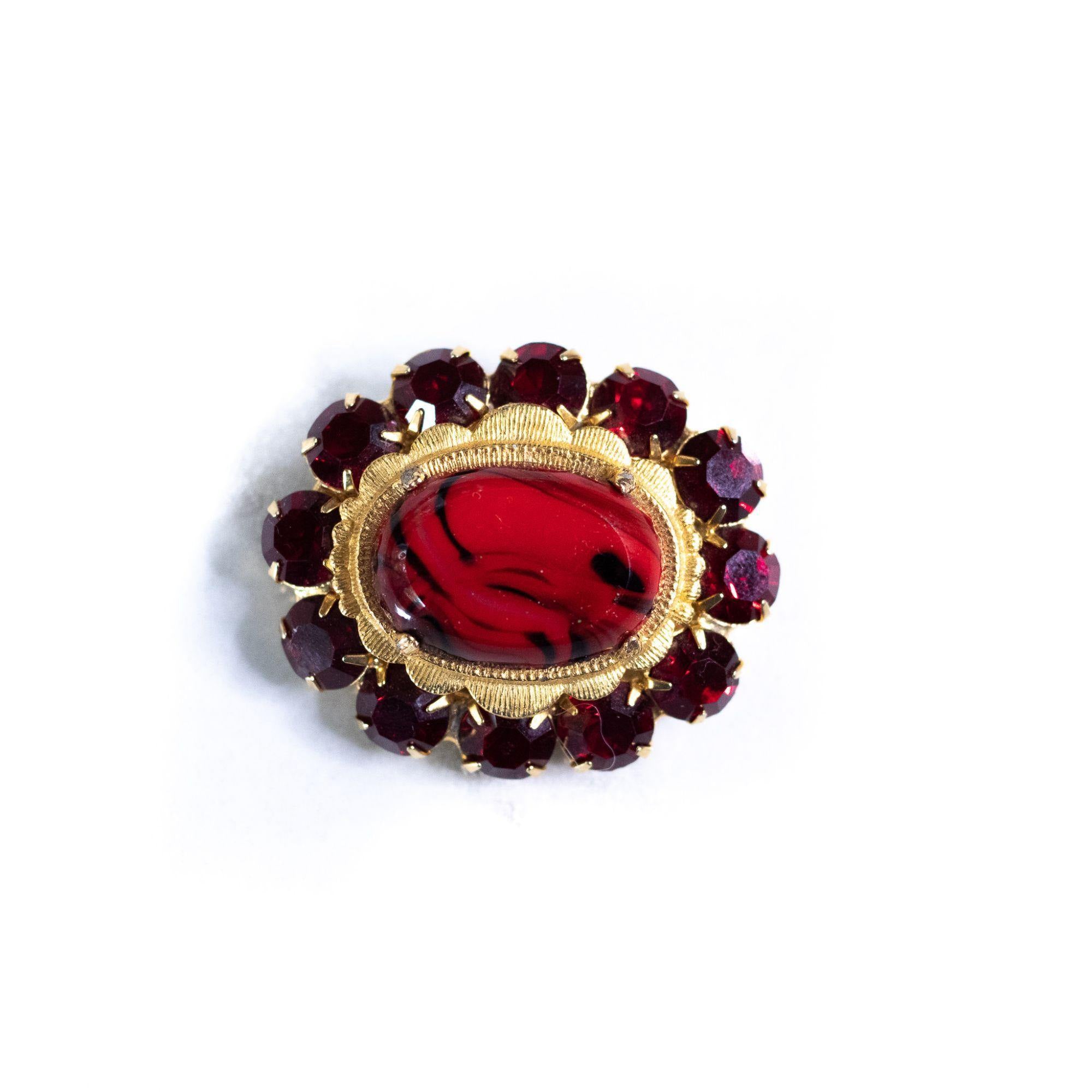 Vintage Oval Red Rhinestone Brooch by Unsigned Beauty - Vintage Meet Modern Vintage Jewelry - Chicago, Illinois - #oldhollywoodglamour #vintagemeetmodern #designervintage #jewelrybox #antiquejewelry #vintagejewelry