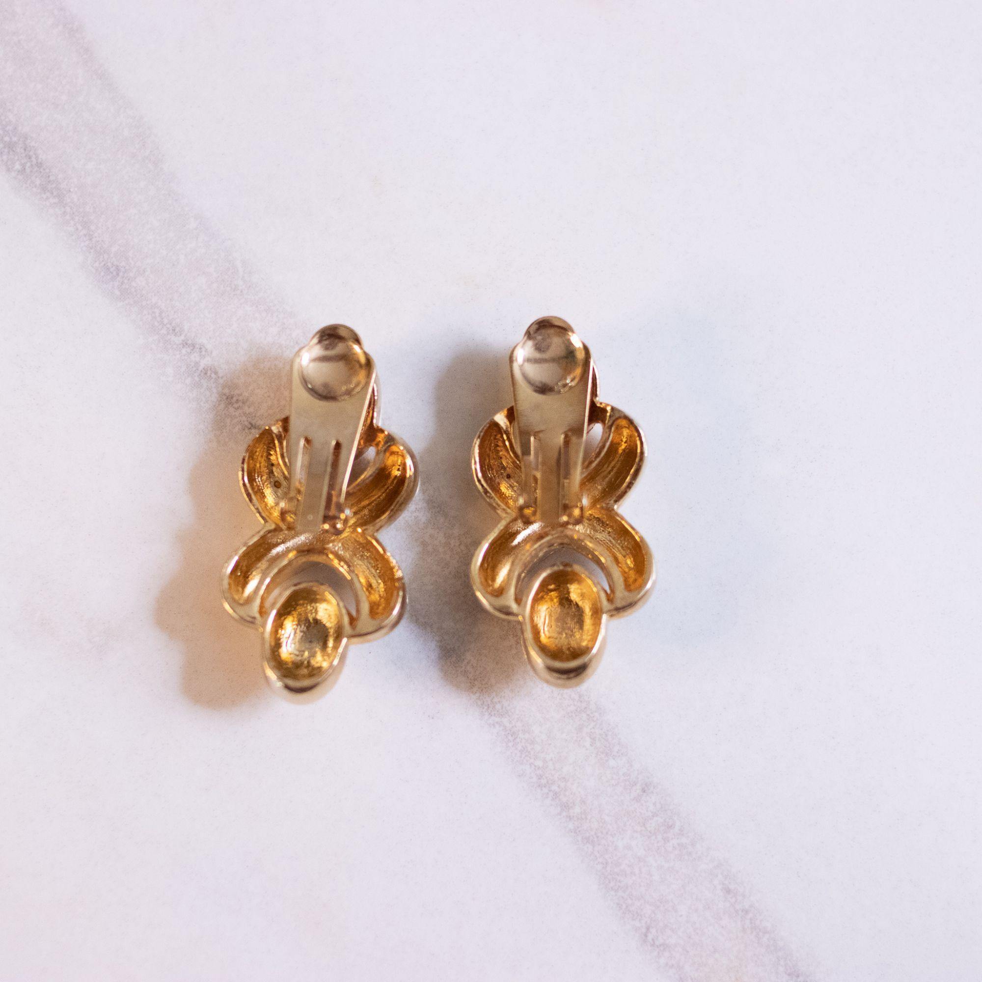 Vintage Gold Swirl Doorknocker Pave Rhinestone Statement Earrings by Unsigned Beauty - Vintage Meet Modern Vintage Jewelry - Chicago, Illinois - #oldhollywoodglamour #vintagemeetmodern #designervintage #jewelrybox #antiquejewelry #vintagejewelry