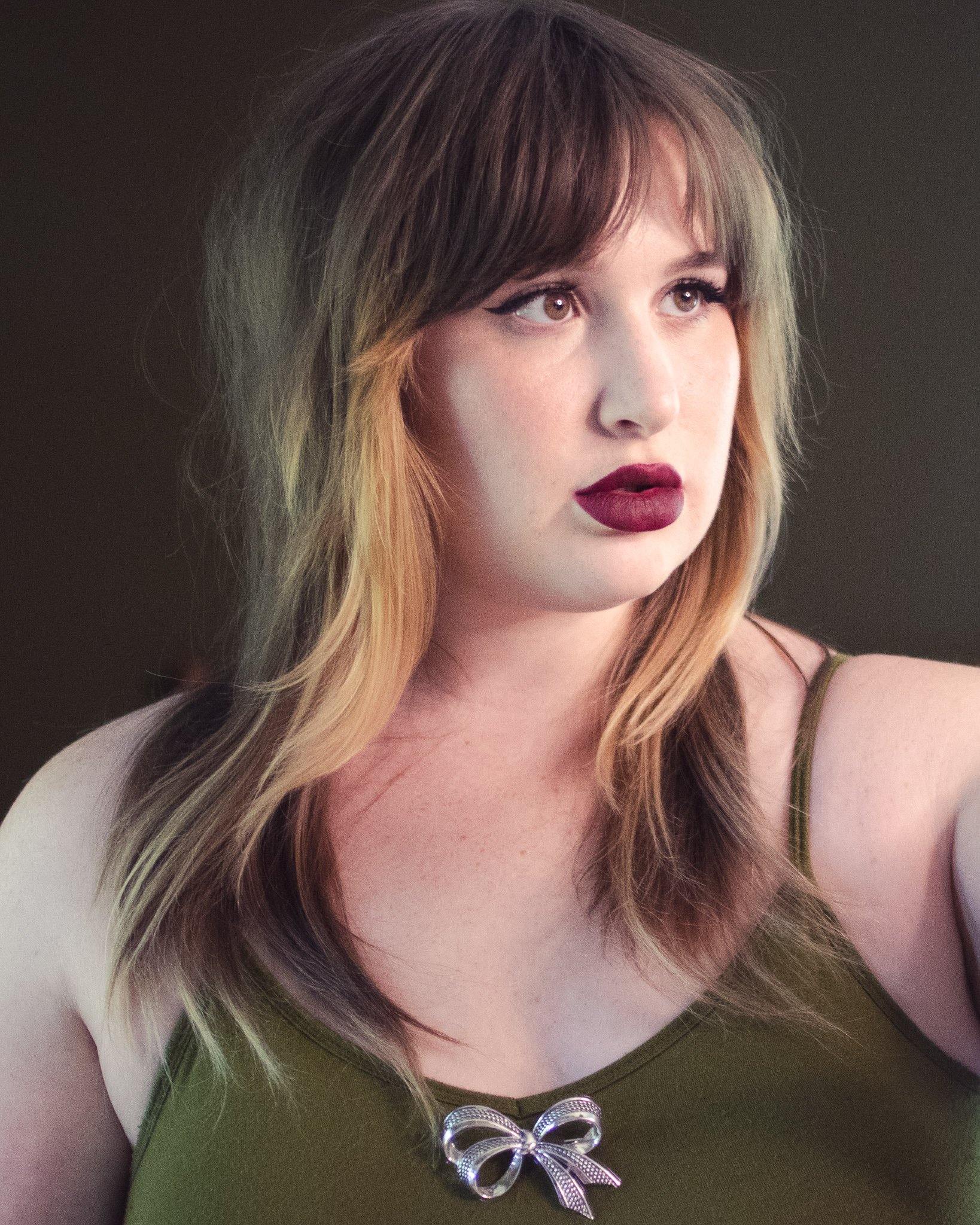 Vintage Boucher Silver Bow Brooch by Boucher - Vintage Meet Modern Vintage Jewelry - Chicago, Illinois - #oldhollywoodglamour #vintagemeetmodern #designervintage #jewelrybox #antiquejewelry #vintagejewelry