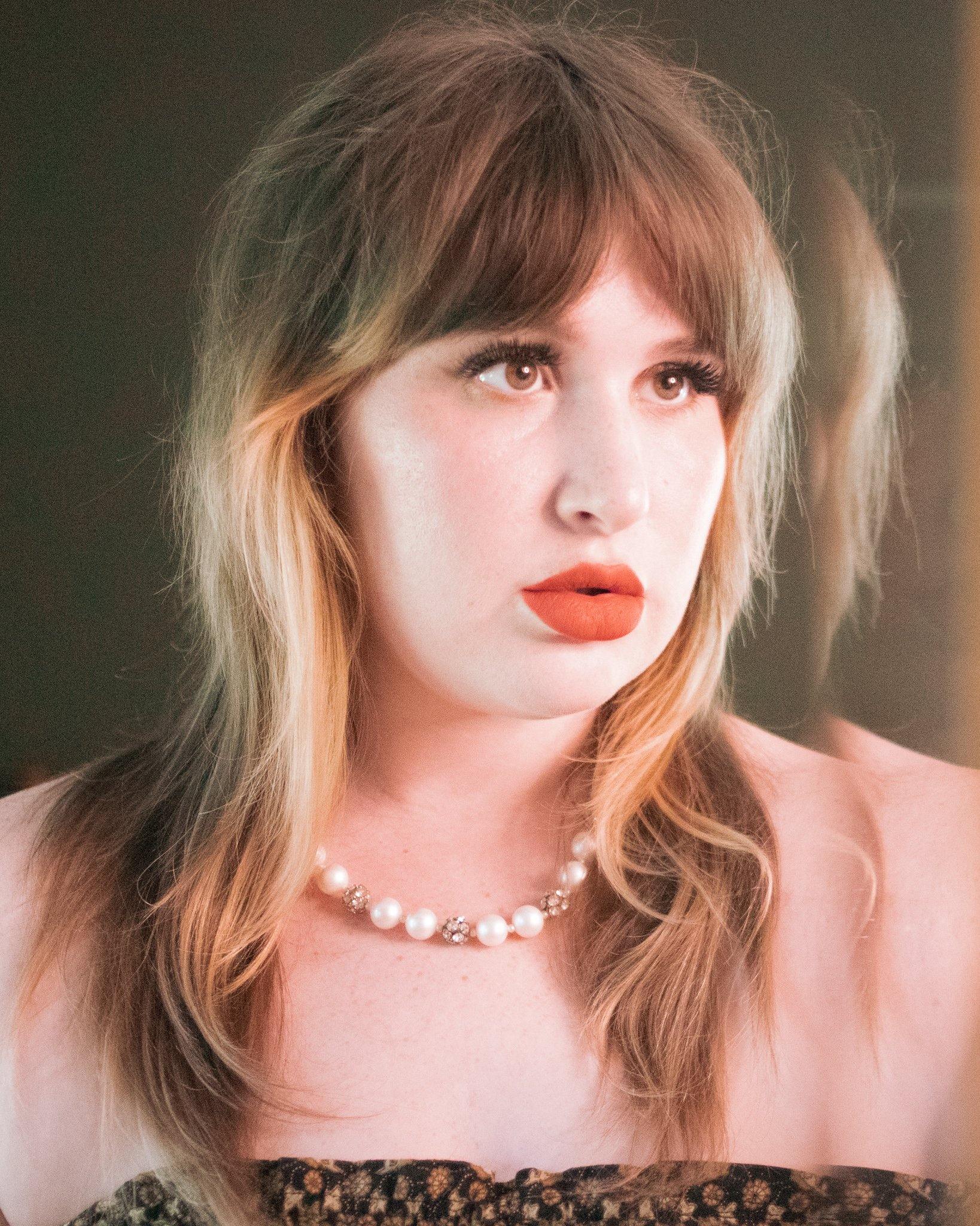 Vintage Faux Pearl and Rhinestone Beaded Ball Necklace by Unsigned Beauty - Vintage Meet Modern Vintage Jewelry - Chicago, Illinois - #oldhollywoodglamour #vintagemeetmodern #designervintage #jewelrybox #antiquejewelry #vintagejewelry