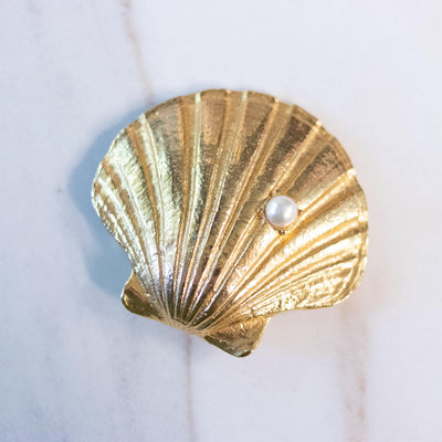 Vintage Kramer NY Gold Shell Brooch with Pearl by Kramer NY - Vintage Meet Modern Vintage Jewelry - Chicago, Illinois - #oldhollywoodglamour #vintagemeetmodern #designervintage #jewelrybox #antiquejewelry #vintagejewelry