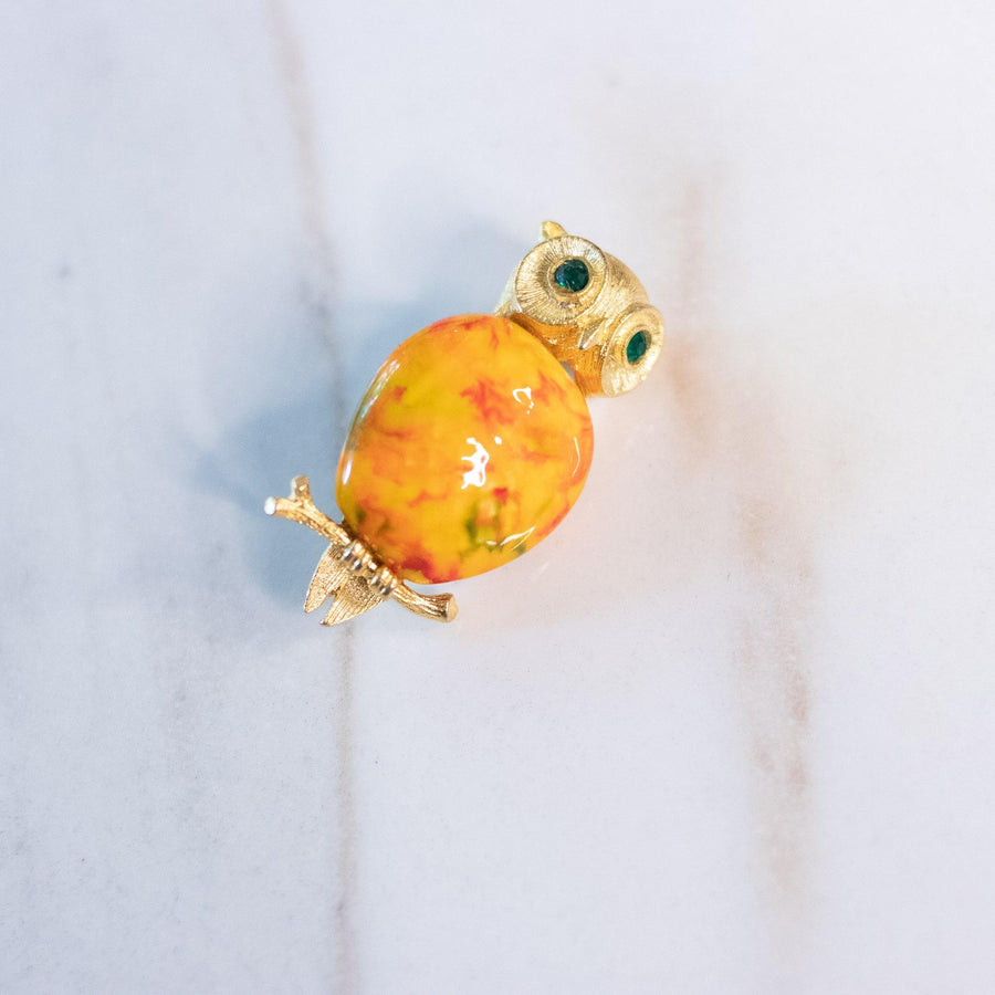 Vintage Mid Century Modern Owl Brooch with Orange Green Art Glass Cabochon Body and Emerald Crystal Eyes by Unsigned Beauty - Vintage Meet Modern Vintage Jewelry - Chicago, Illinois - #oldhollywoodglamour #vintagemeetmodern #designervintage #jewelrybox #antiquejewelry #vintagejewelry