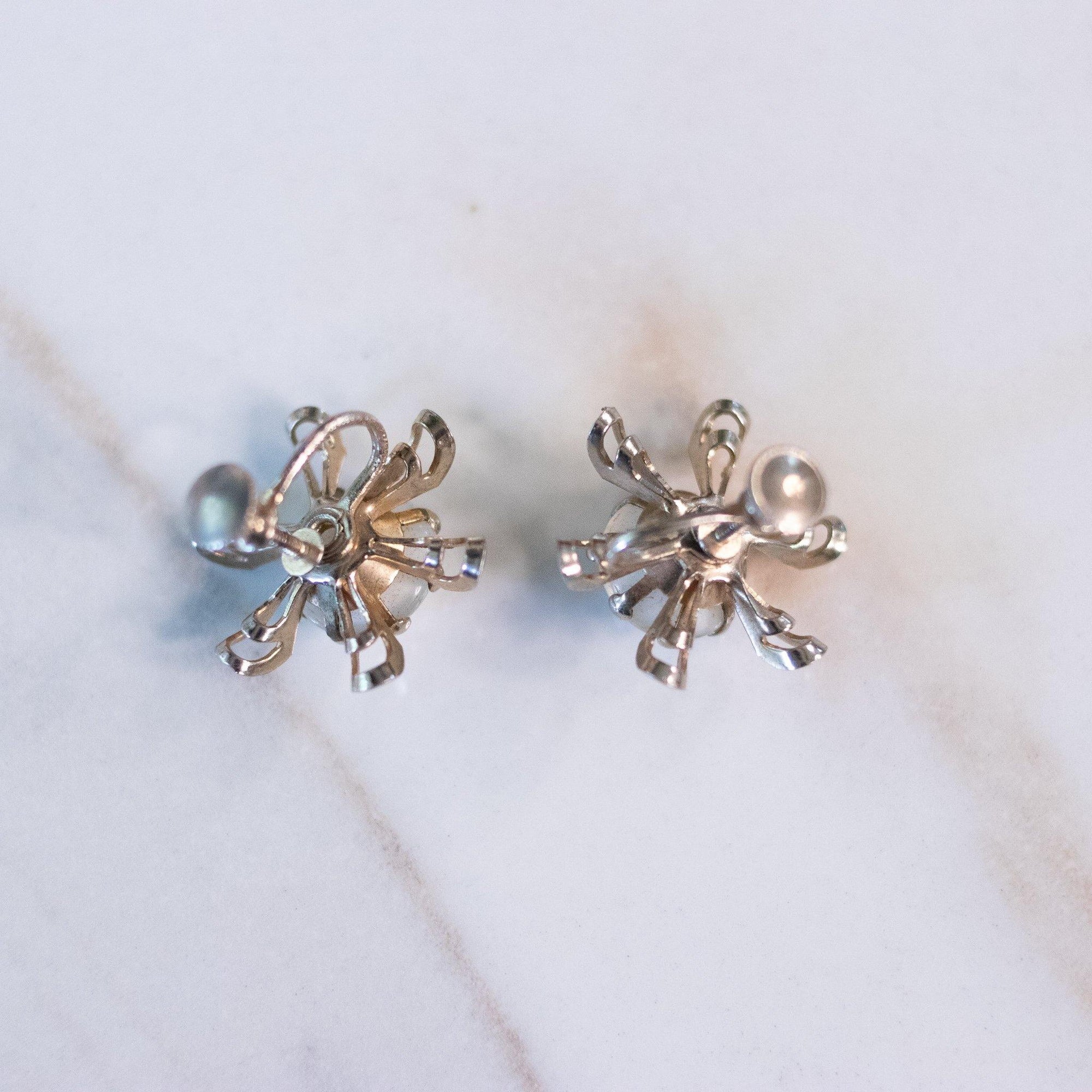 Vintage Mid Century Modern White Moonglow Flower Earrings by Unsigned Beauty - Vintage Meet Modern Vintage Jewelry - Chicago, Illinois - #oldhollywoodglamour #vintagemeetmodern #designervintage #jewelrybox #antiquejewelry #vintagejewelry