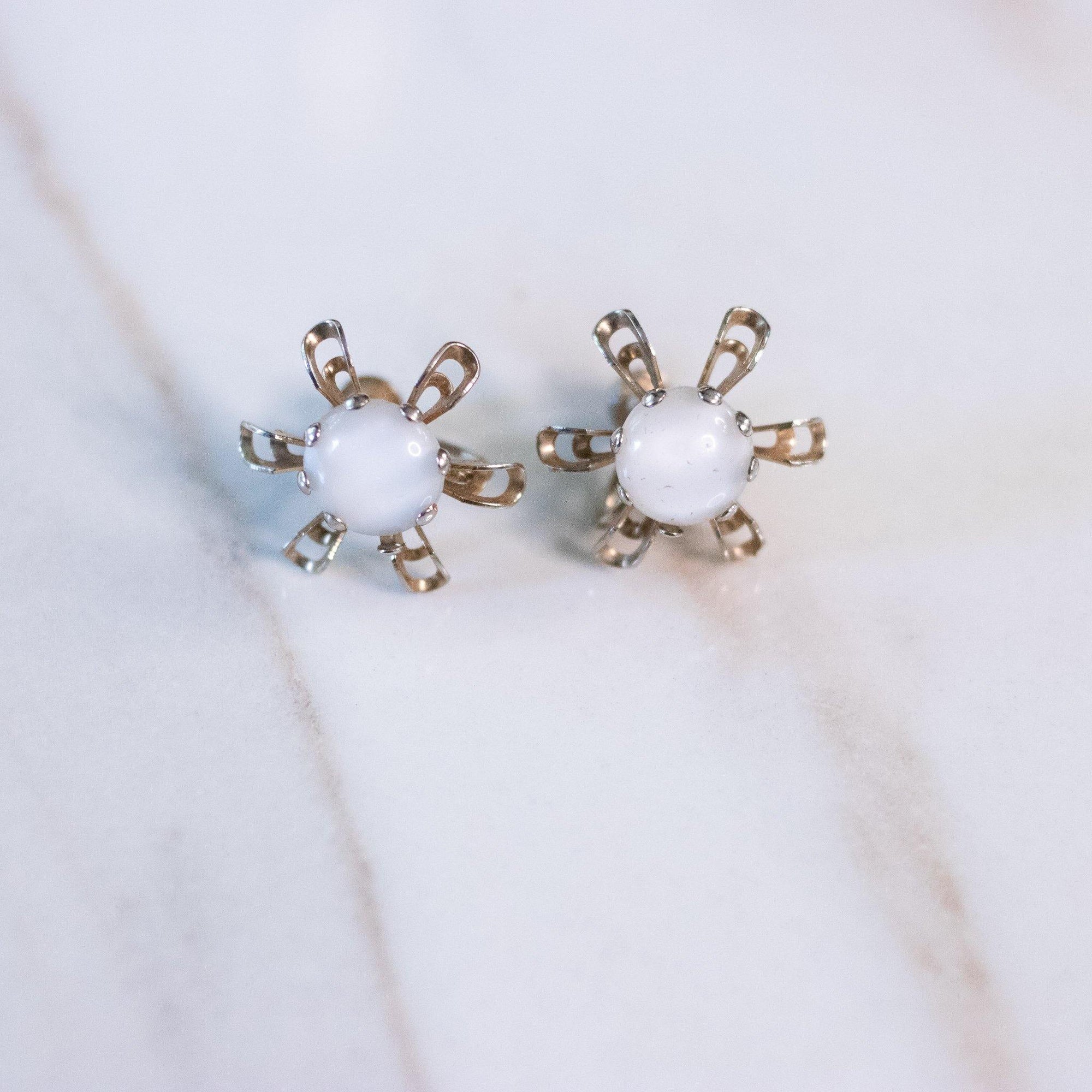 Vintage Mid Century Modern White Moonglow Flower Earrings by Unsigned Beauty - Vintage Meet Modern Vintage Jewelry - Chicago, Illinois - #oldhollywoodglamour #vintagemeetmodern #designervintage #jewelrybox #antiquejewelry #vintagejewelry