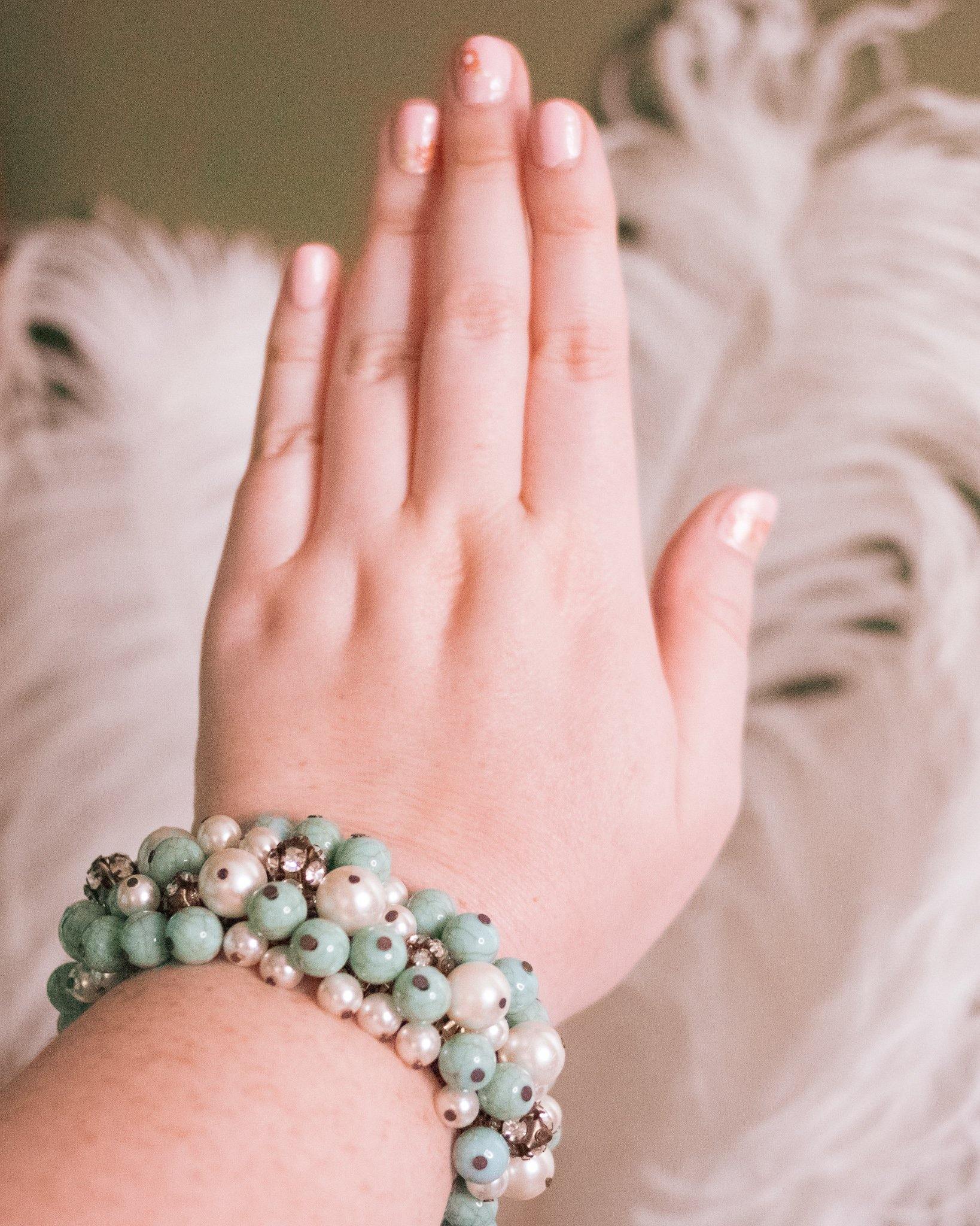 Vintage Retro Turquoise and Faux Pearl Loaded Cha Cha Beaded Expansion Bracelet by Unsigned Beauty - Vintage Meet Modern Vintage Jewelry - Chicago, Illinois - #oldhollywoodglamour #vintagemeetmodern #designervintage #jewelrybox #antiquejewelry #vintagejewelry