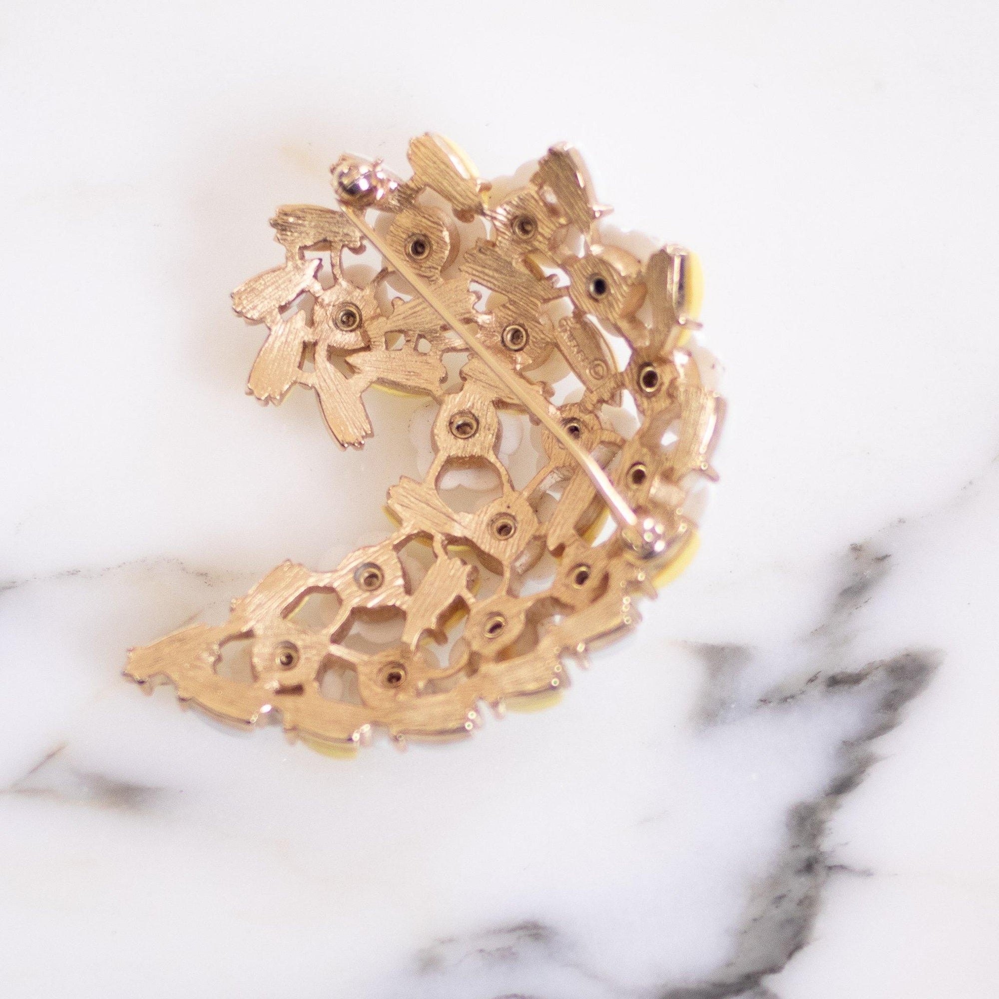 Vintage Crown Trifari White Flower and Yellow Leaf Brooch by Crown Trifari - Vintage Meet Modern Vintage Jewelry - Chicago, Illinois - #oldhollywoodglamour #vintagemeetmodern #designervintage #jewelrybox #antiquejewelry #vintagejewelry