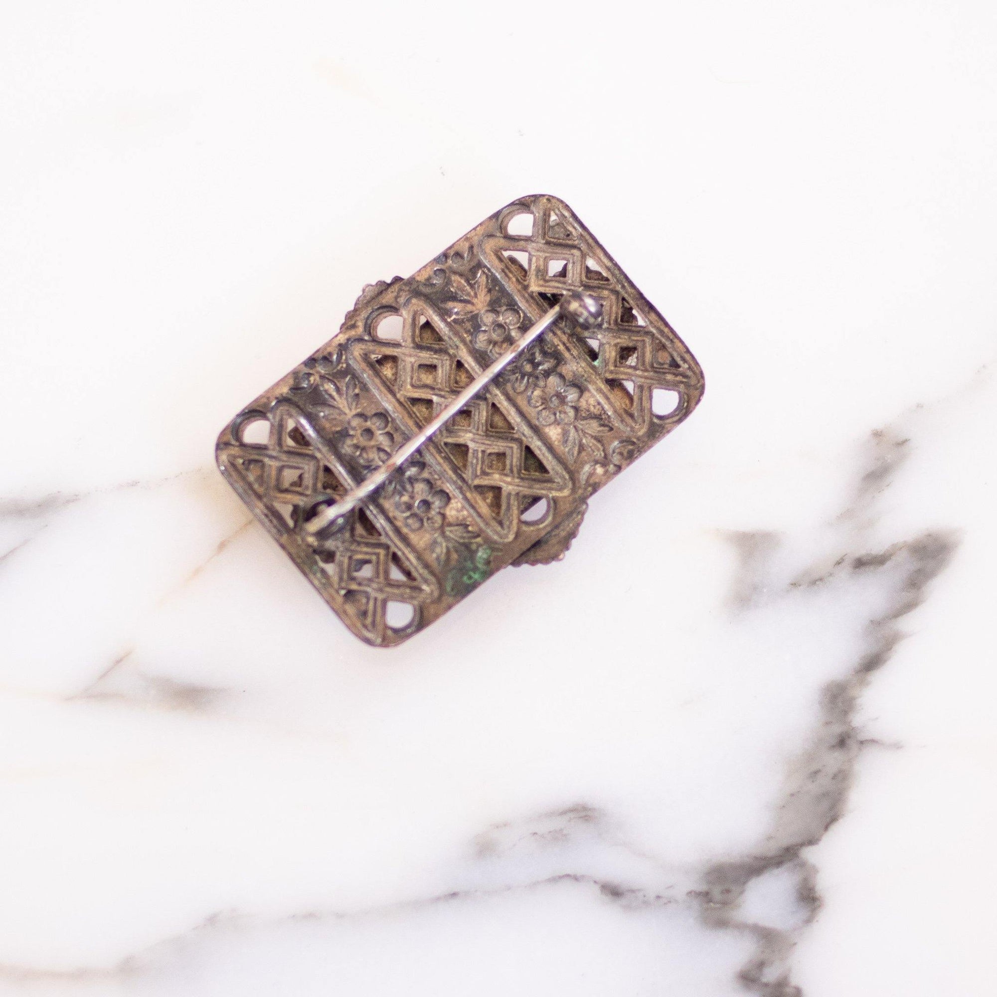 Vintage Czech Red Glass Brooch by Czech - Vintage Meet Modern Vintage Jewelry - Chicago, Illinois - #oldhollywoodglamour #vintagemeetmodern #designervintage #jewelrybox #antiquejewelry #vintagejewelry