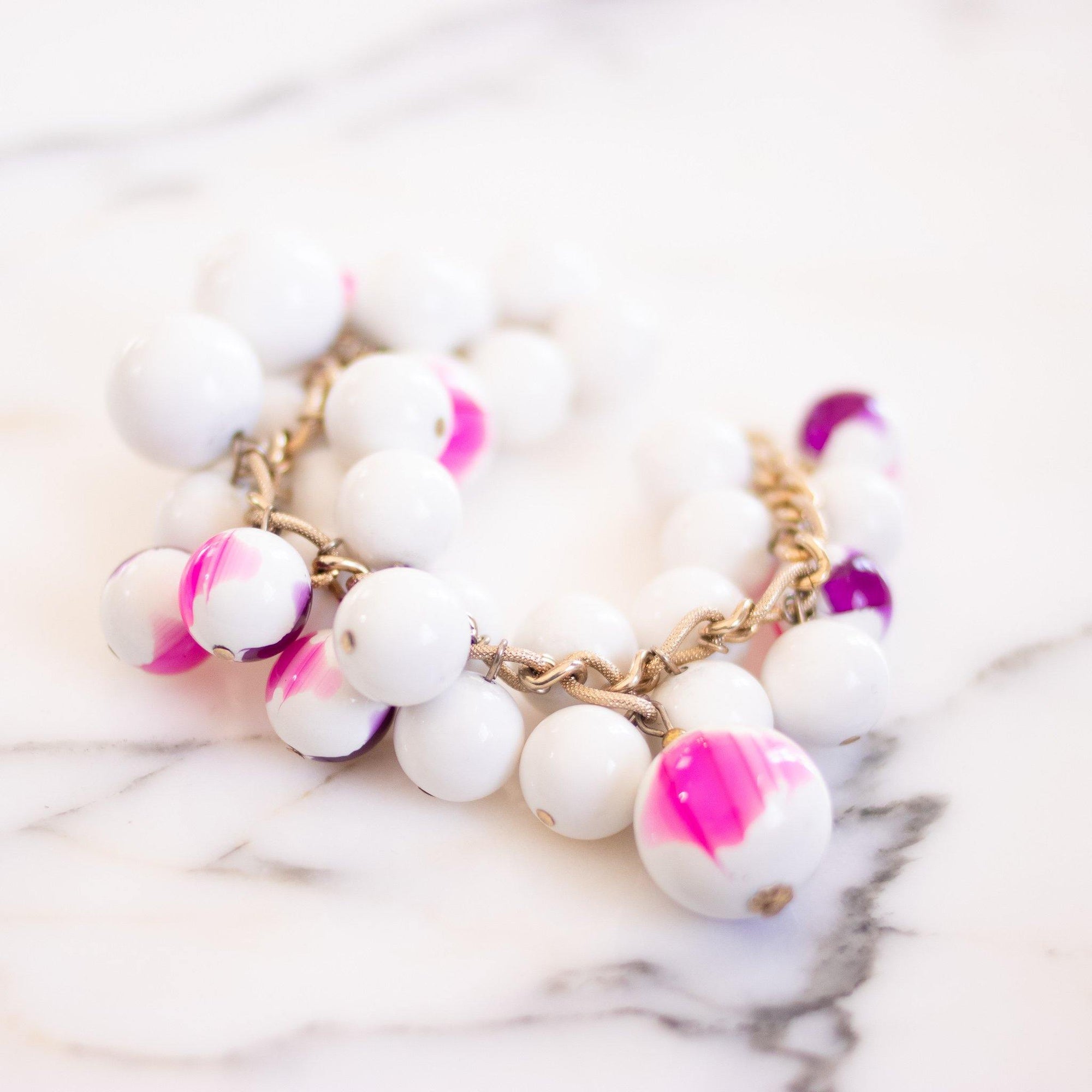 Vintage 1950s Chunky White Purple and Pink Beaded Bracelet by Unsigned Beauty - Vintage Meet Modern Vintage Jewelry - Chicago, Illinois - #oldhollywoodglamour #vintagemeetmodern #designervintage #jewelrybox #antiquejewelry #vintagejewelry
