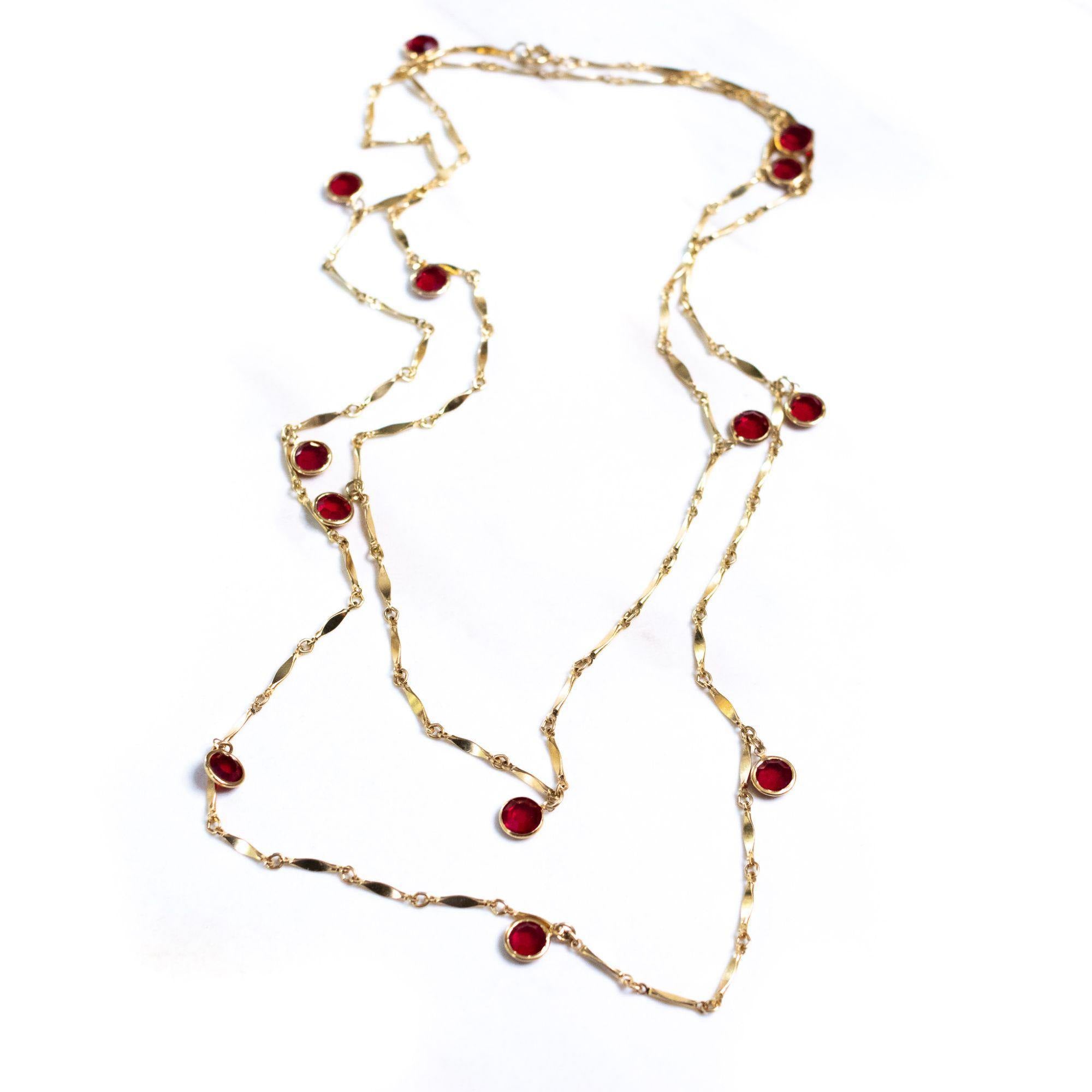 Vintage Gold Flat Link Necklace with Red Bezel Set Crystals by Unsigned Beauty - Vintage Meet Modern Vintage Jewelry - Chicago, Illinois - #oldhollywoodglamour #vintagemeetmodern #designervintage #jewelrybox #antiquejewelry #vintagejewelry