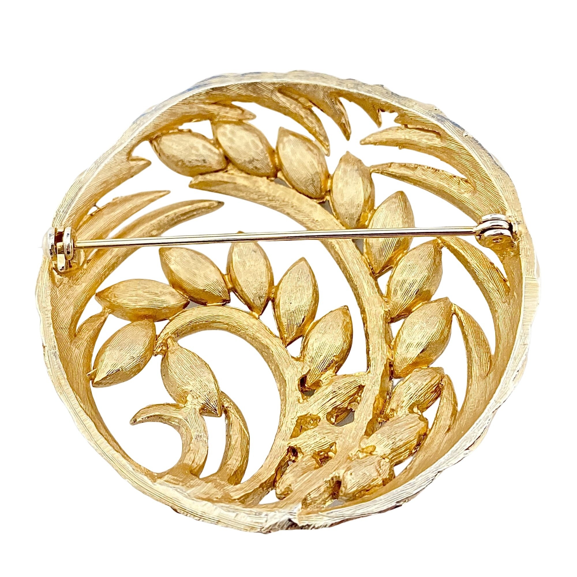 1950s Marquise Diamante Rhinestone Brooch by Unsigned Beauty - Vintage Meet Modern Vintage Jewelry - Chicago, Illinois - #oldhollywoodglamour #vintagemeetmodern #designervintage #jewelrybox #antiquejewelry #vintagejewelry