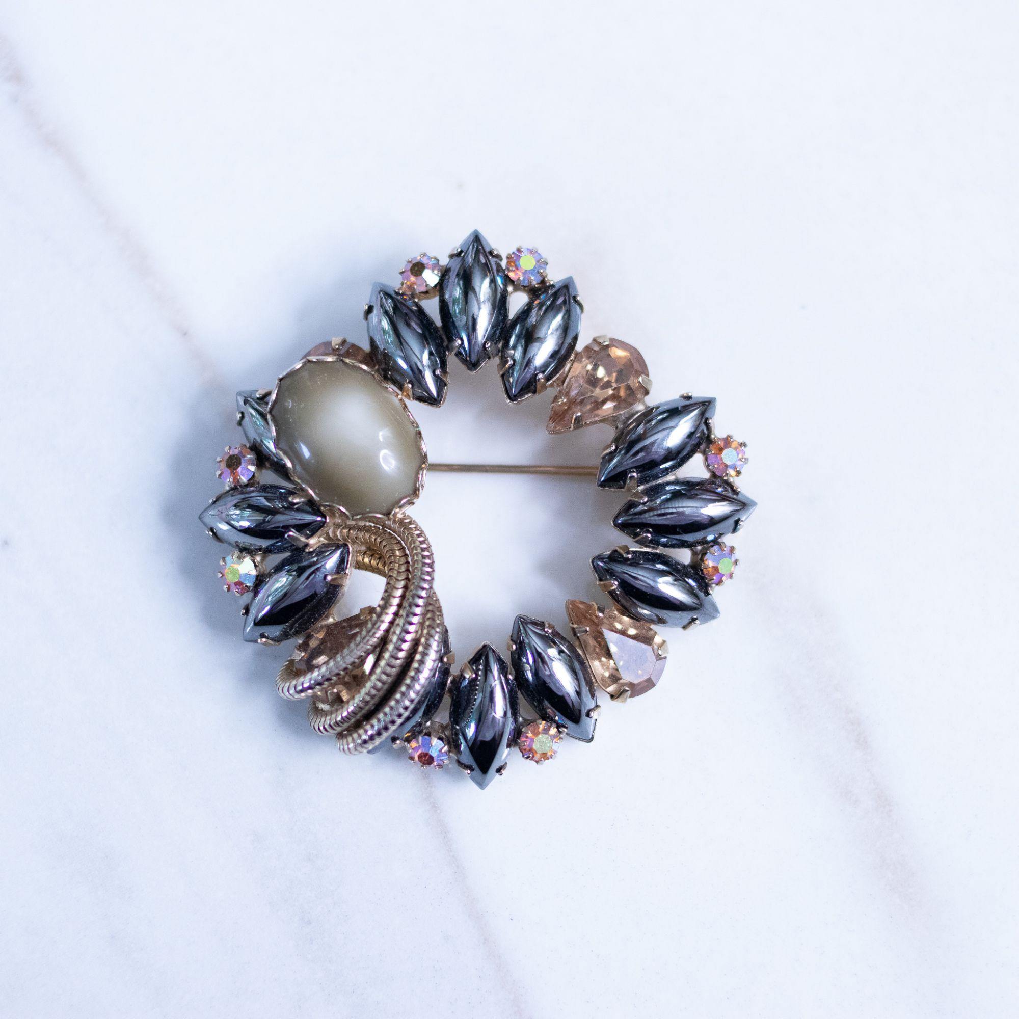 Vintage Juliana Rhinestone Brooch Hematite Cabochons, Champagne Moonglow Glass by Juliana - Vintage Meet Modern Vintage Jewelry - Chicago, Illinois - #oldhollywoodglamour #vintagemeetmodern #designervintage #jewelrybox #antiquejewelry #vintagejewelry