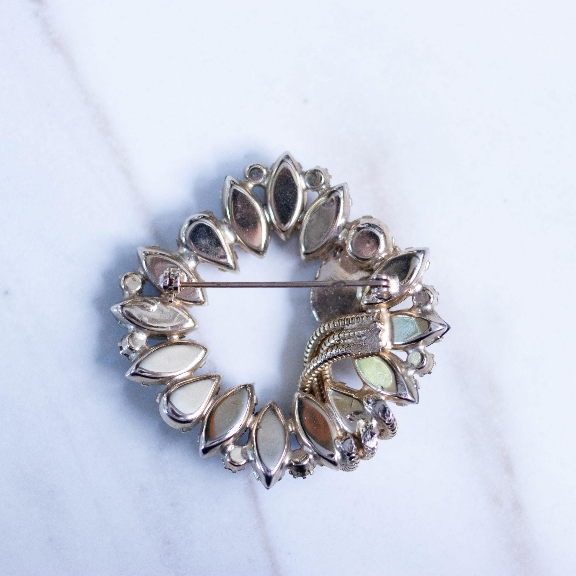 Vintage Juliana Rhinestone Brooch Hematite Cabochons, Champagne Moonglow Glass by Juliana - Vintage Meet Modern Vintage Jewelry - Chicago, Illinois - #oldhollywoodglamour #vintagemeetmodern #designervintage #jewelrybox #antiquejewelry #vintagejewelry