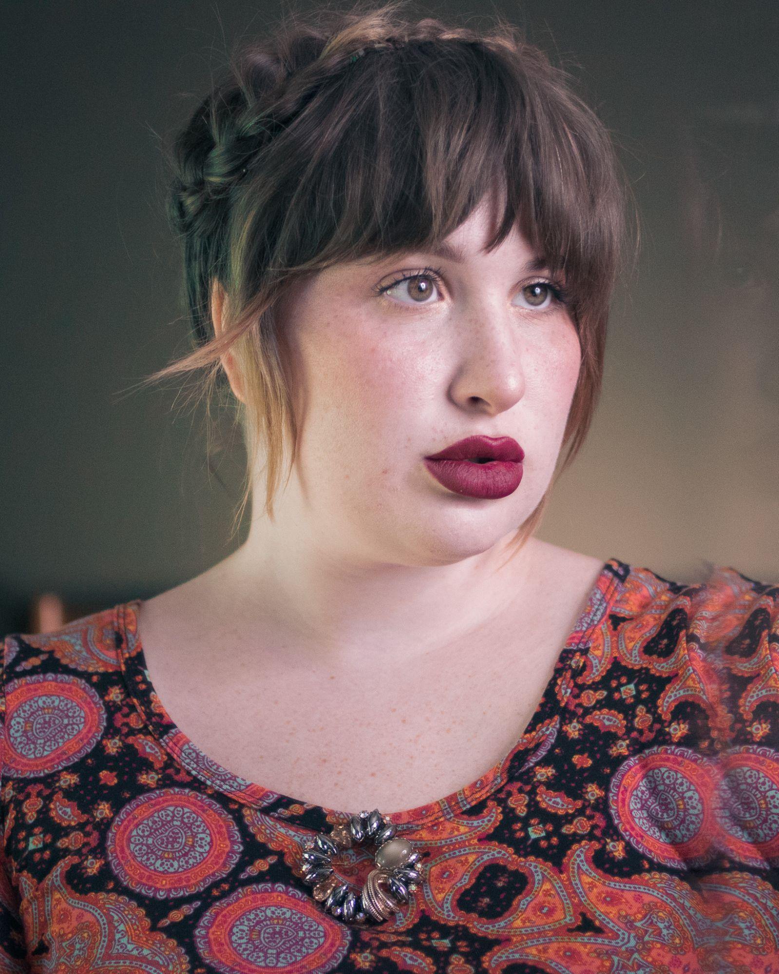 Vintage Juliana Rhinestone Brooch Hematite Cabochons, Champagne Moonglow Glass by Juliana - Vintage Meet Modern Vintage Jewelry - Chicago, Illinois - #oldhollywoodglamour #vintagemeetmodern #designervintage #jewelrybox #antiquejewelry #vintagejewelry