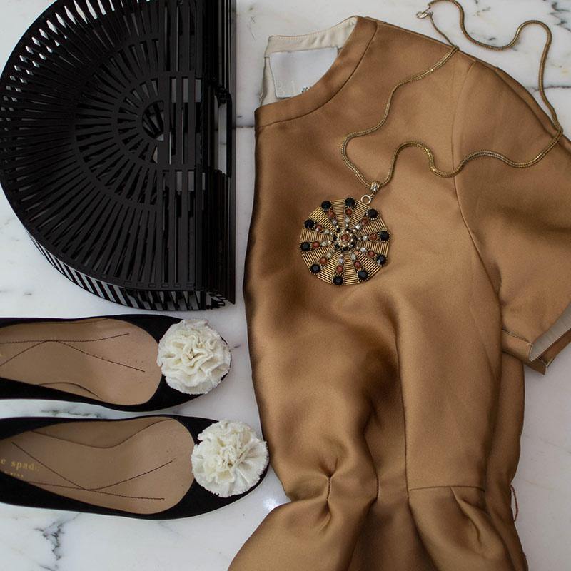 Accessories & Outfits - Virtual Styling Service