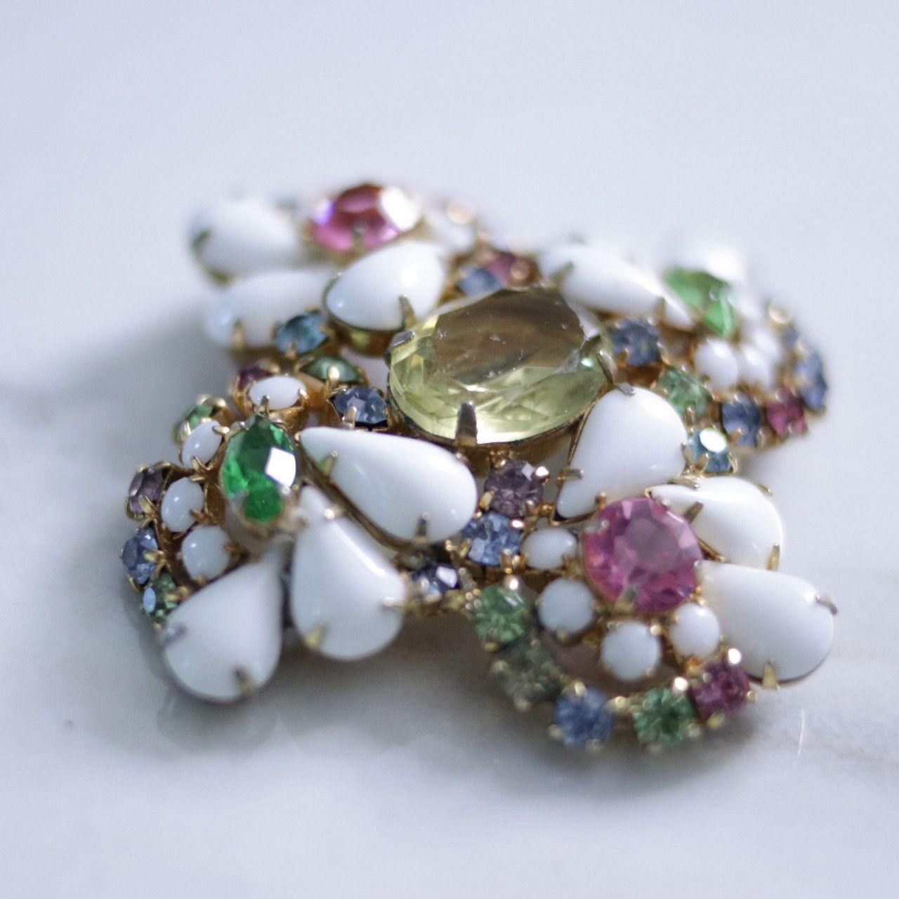 Vintage Milk Glass, Pink, Blue, Yellow, and Green Rhinestone Brooch by Unsigned Beauty - Vintage Meet Modern Vintage Jewelry - Chicago, Illinois - #oldhollywoodglamour #vintagemeetmodern #designervintage #jewelrybox #antiquejewelry #vintagejewelry