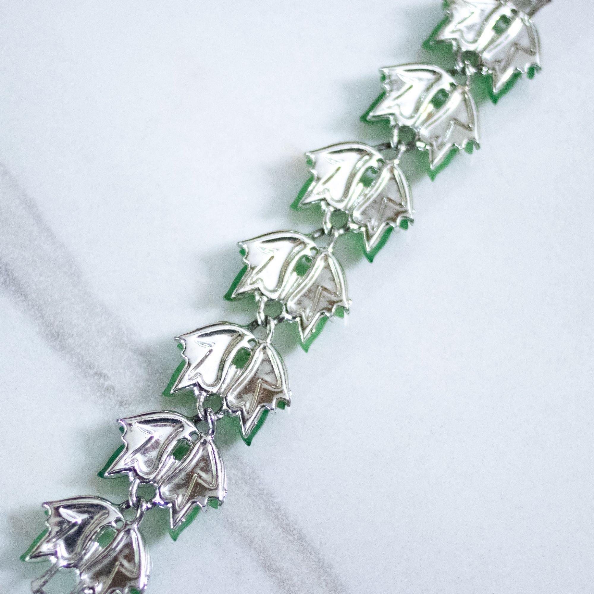 Vintage Green Thermoset Green Leaf Bracelet by Unsigned Beauty - Vintage Meet Modern Vintage Jewelry - Chicago, Illinois - #oldhollywoodglamour #vintagemeetmodern #designervintage #jewelrybox #antiquejewelry #vintagejewelry