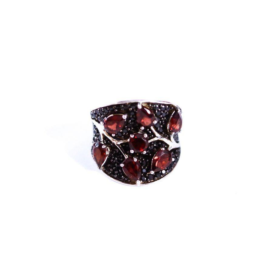 Vintage Garnet and Jet Statement Ring